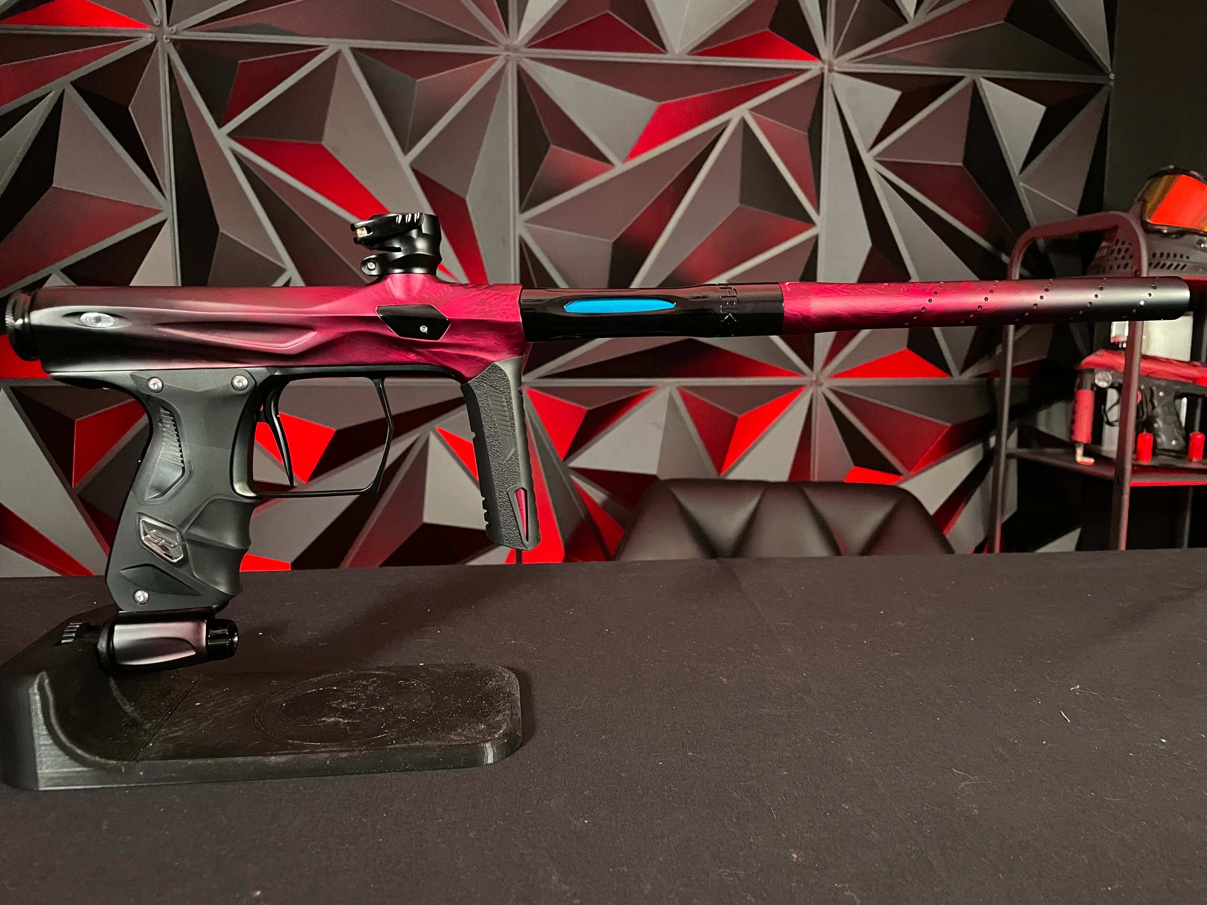 Used Shocker Amp Paintball Gun - LE Brooklyn Bears - Image 5