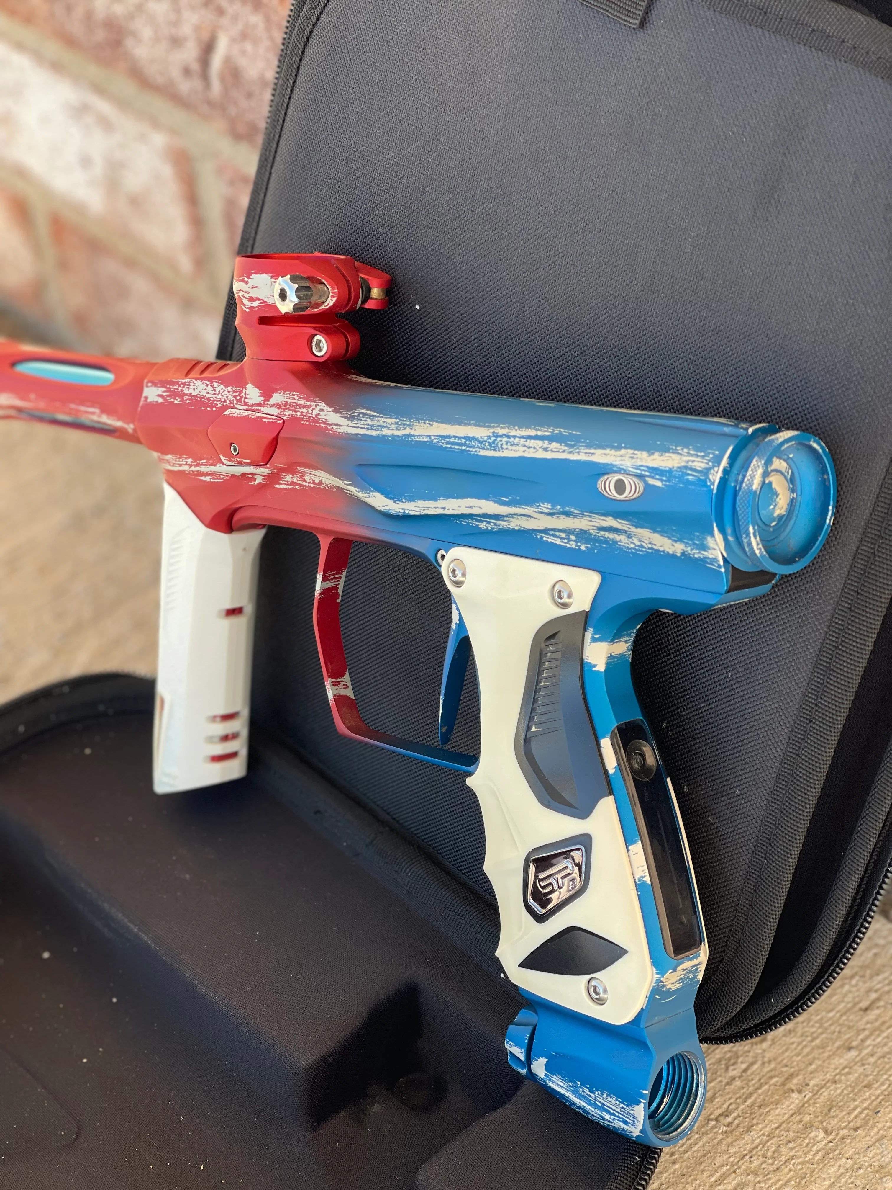 Used Shocker Amp Paintball Gun - LE Patriot - Image 2
