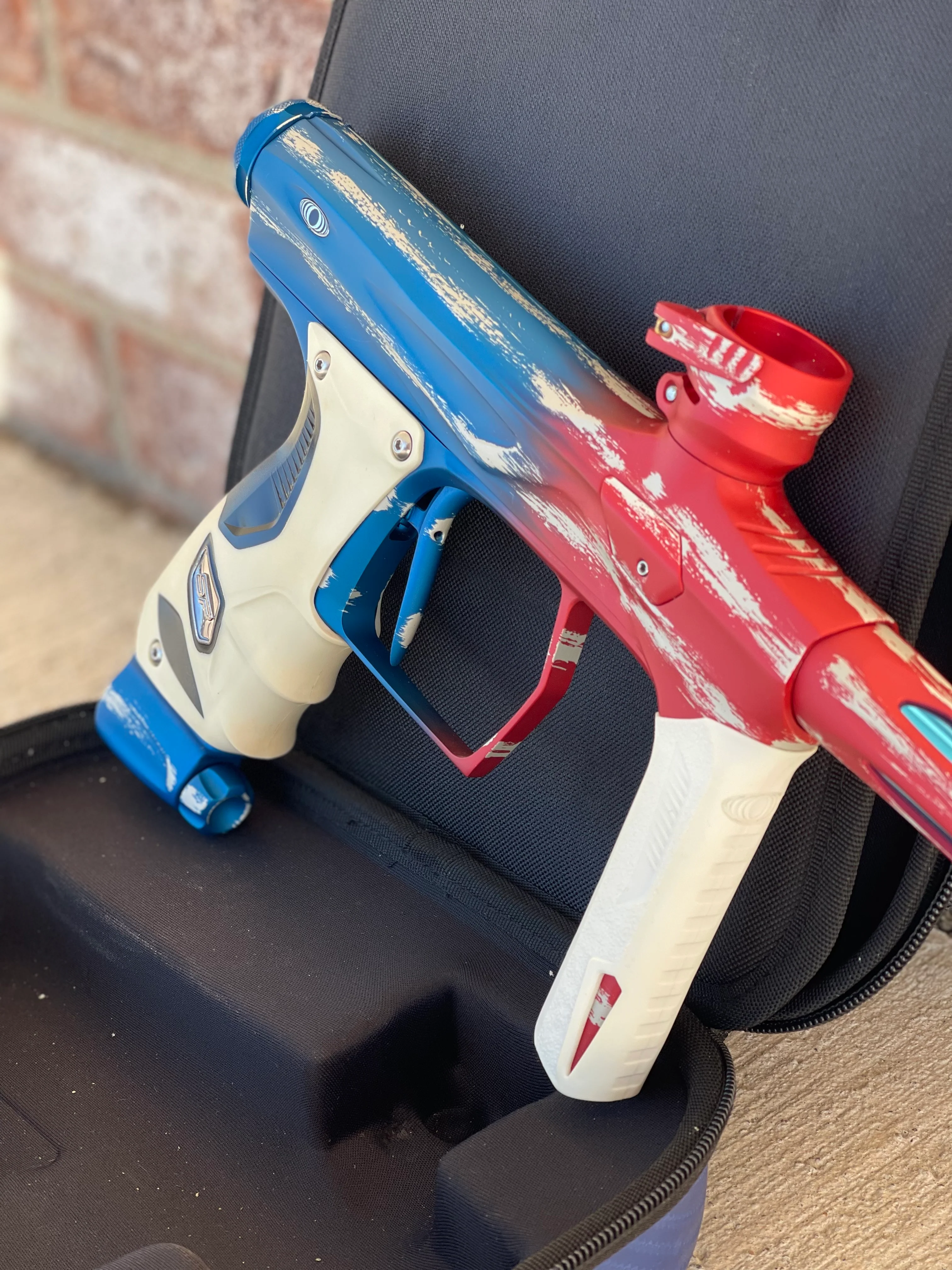 Used Shocker Amp Paintball Gun - LE Patriot - Image 3