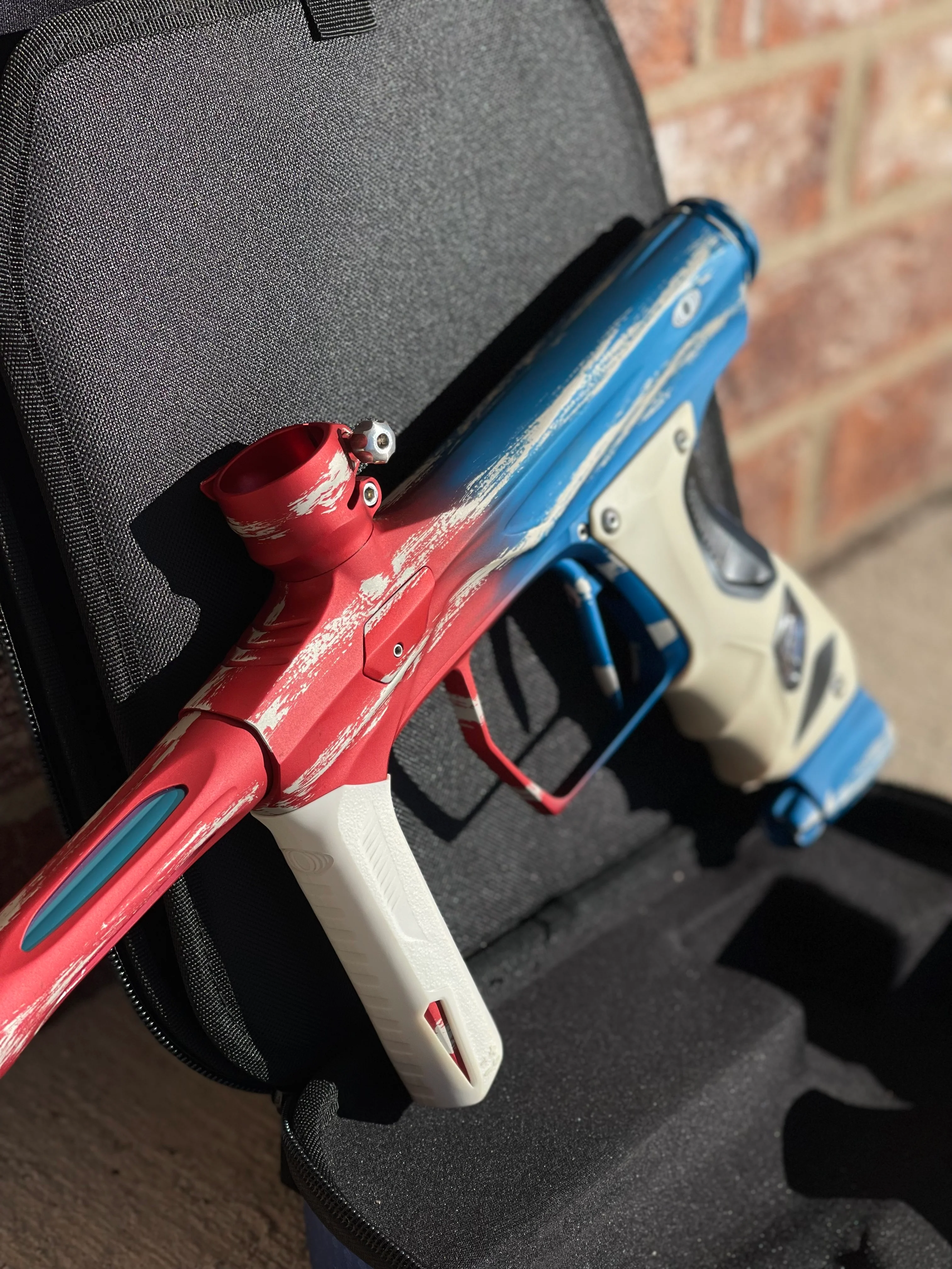 Used Shocker Amp Paintball Gun - LE Patriot - Image 4