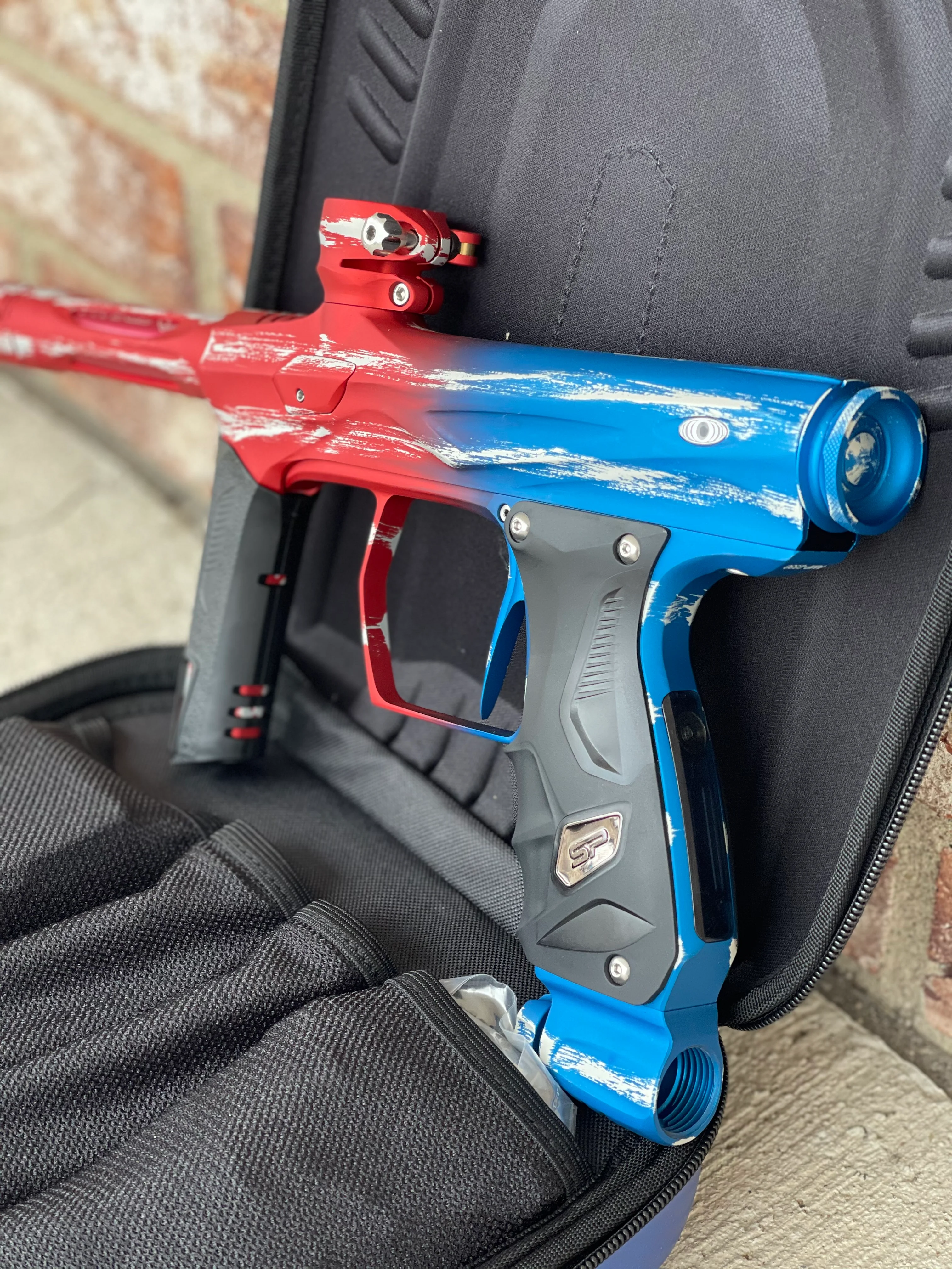 Used Shocker Amp Paintball Gun - LE Patriot - Image 2