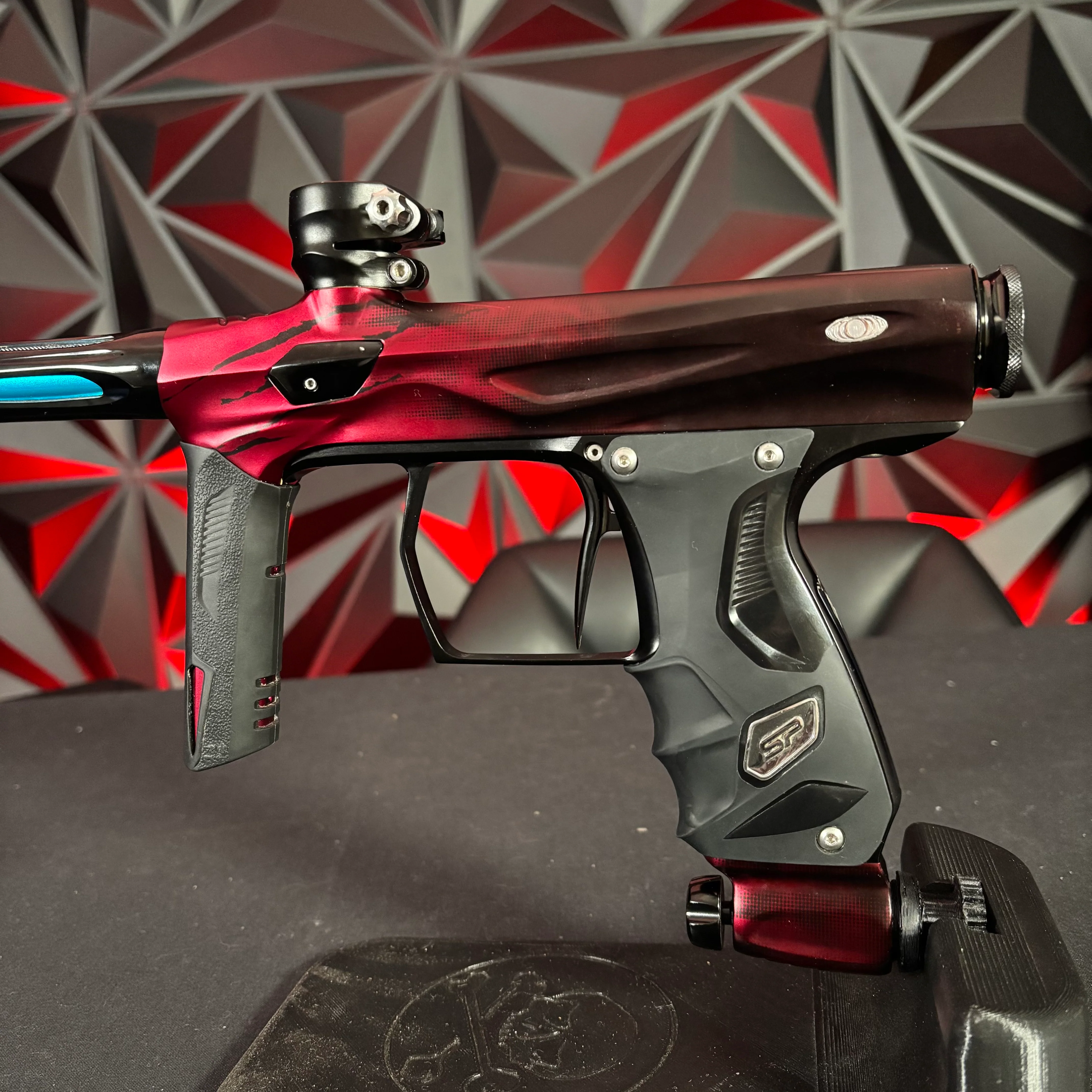 Used Shocker Amp Paintball Gun - Limited Edition Bears - Image 3