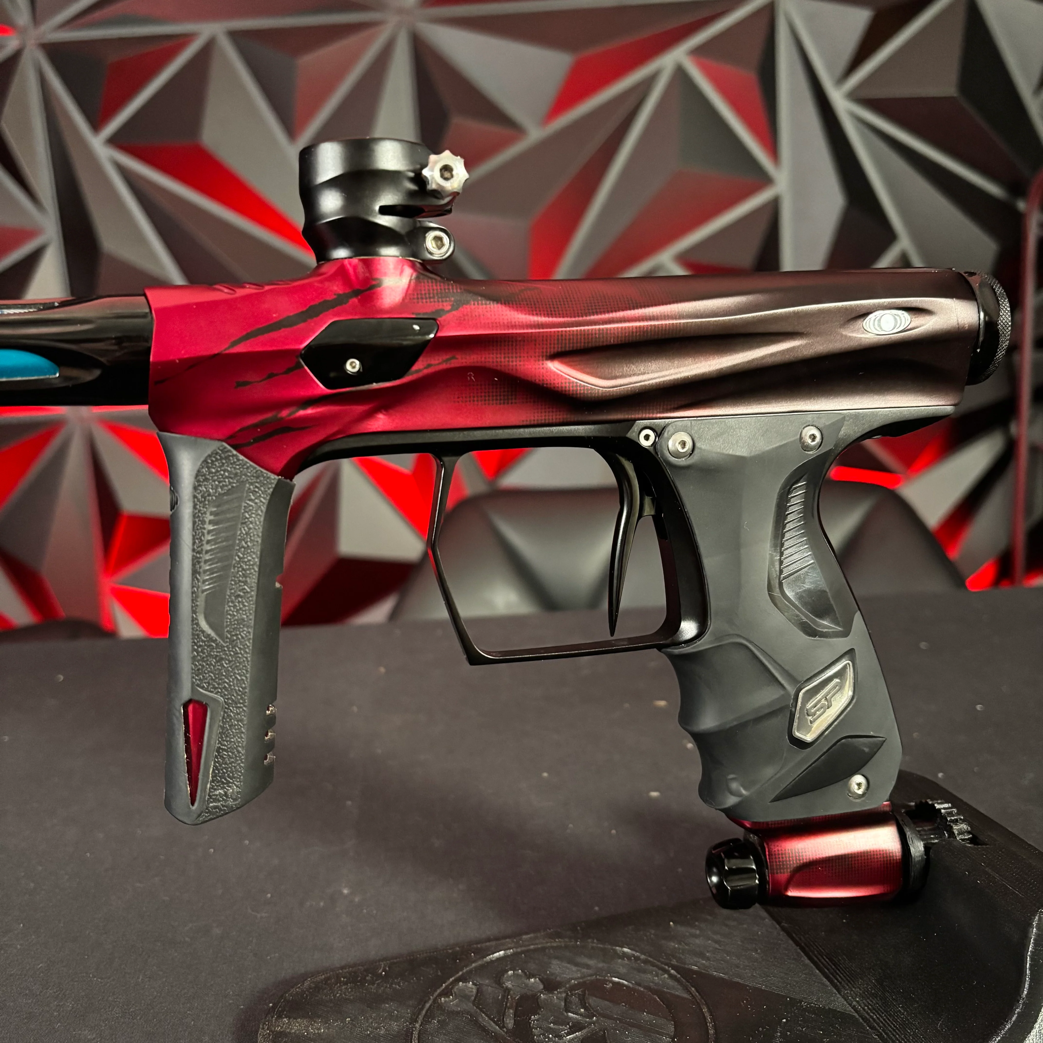 Used Shocker Amp Paintball Gun - Limited Edition Bears - Image 5