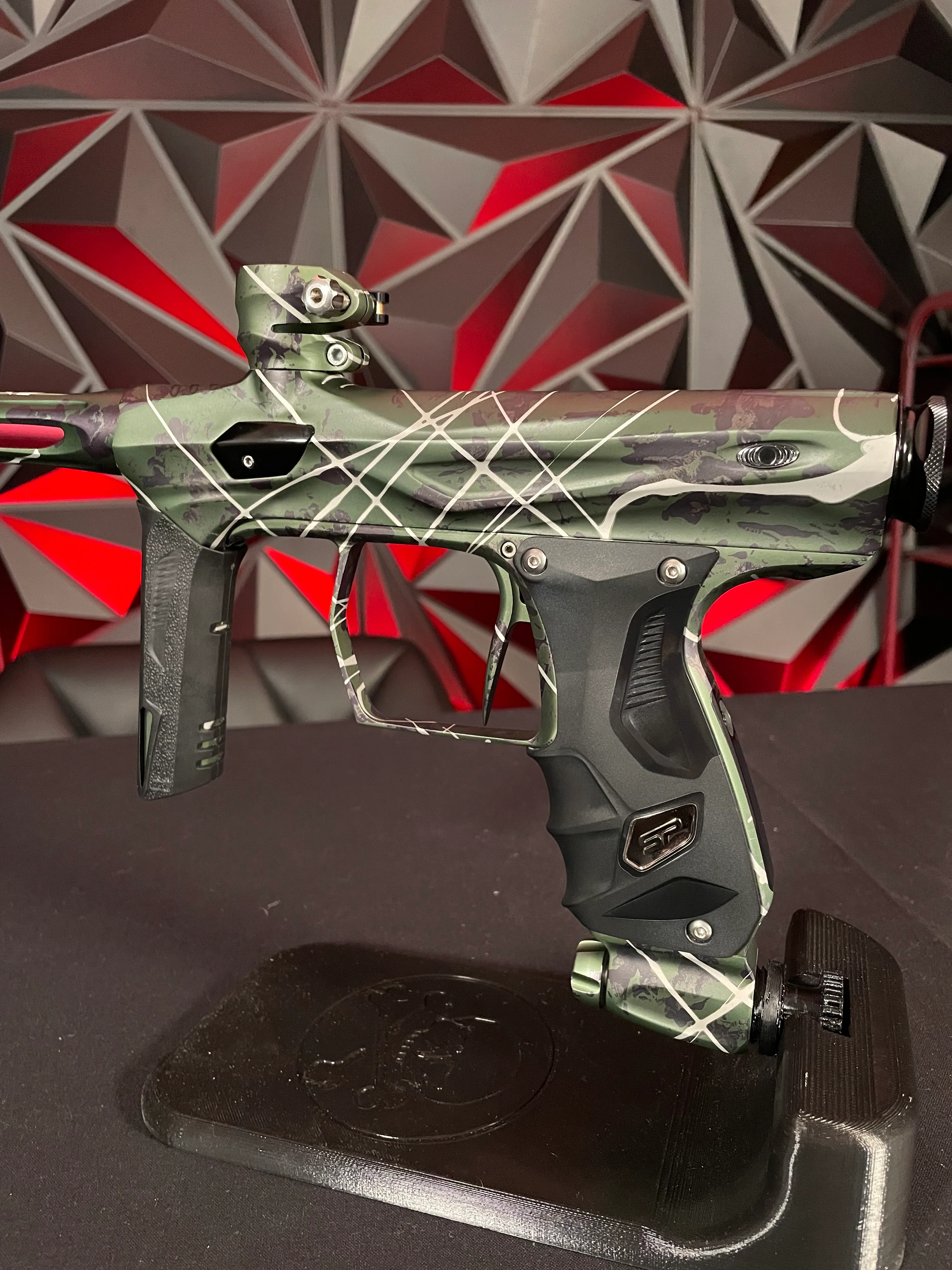 Used Shocker Amp Paintball Gun - Olive/Black/White Splash - Image 2