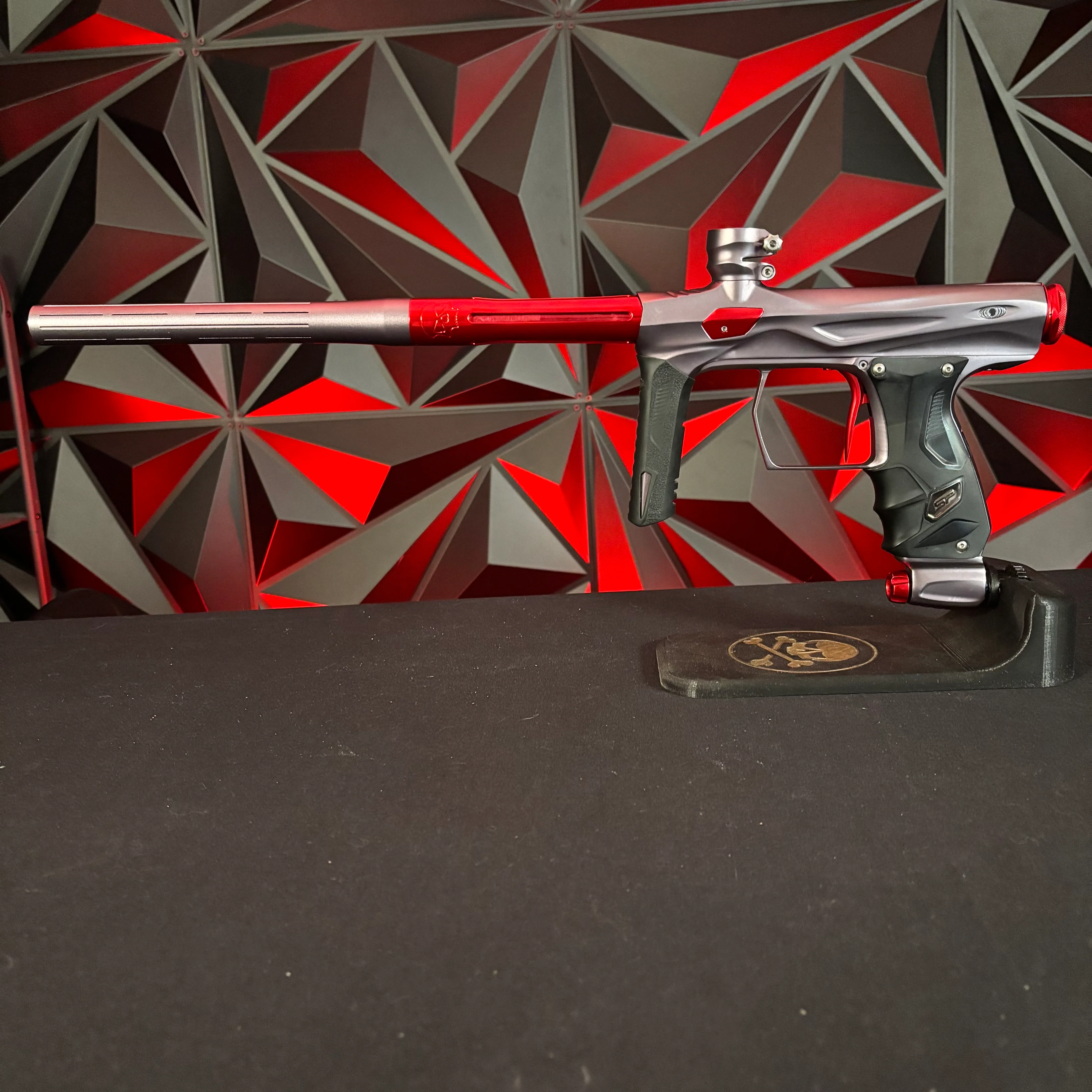 Used Shocker Amp Paintball Gun - Pewter/Red w/Freak XL Silencio Barrel System & SSC Bolt - Image 7