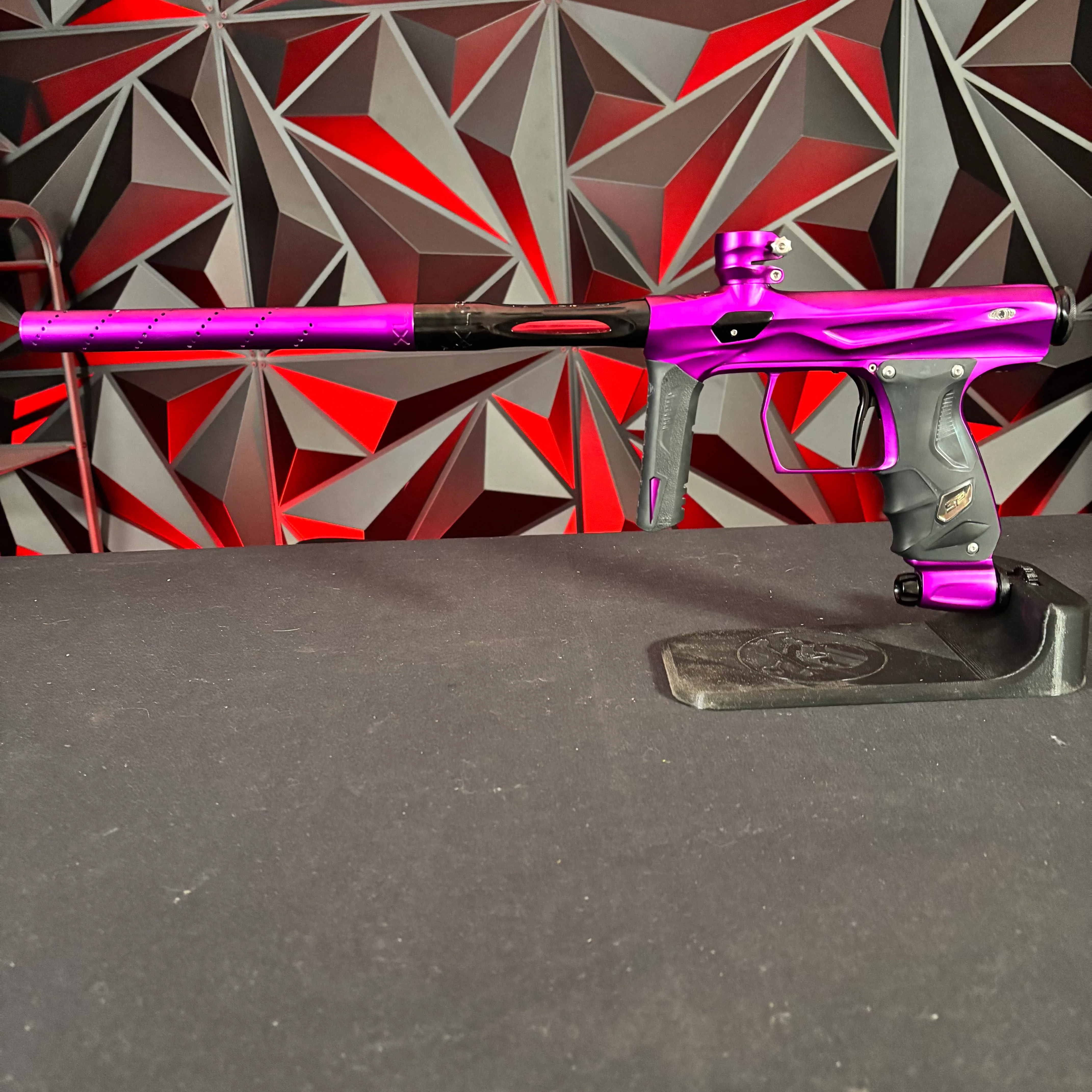 Used Shocker Amp Paintball Gun - Purple/Black - Image 7
