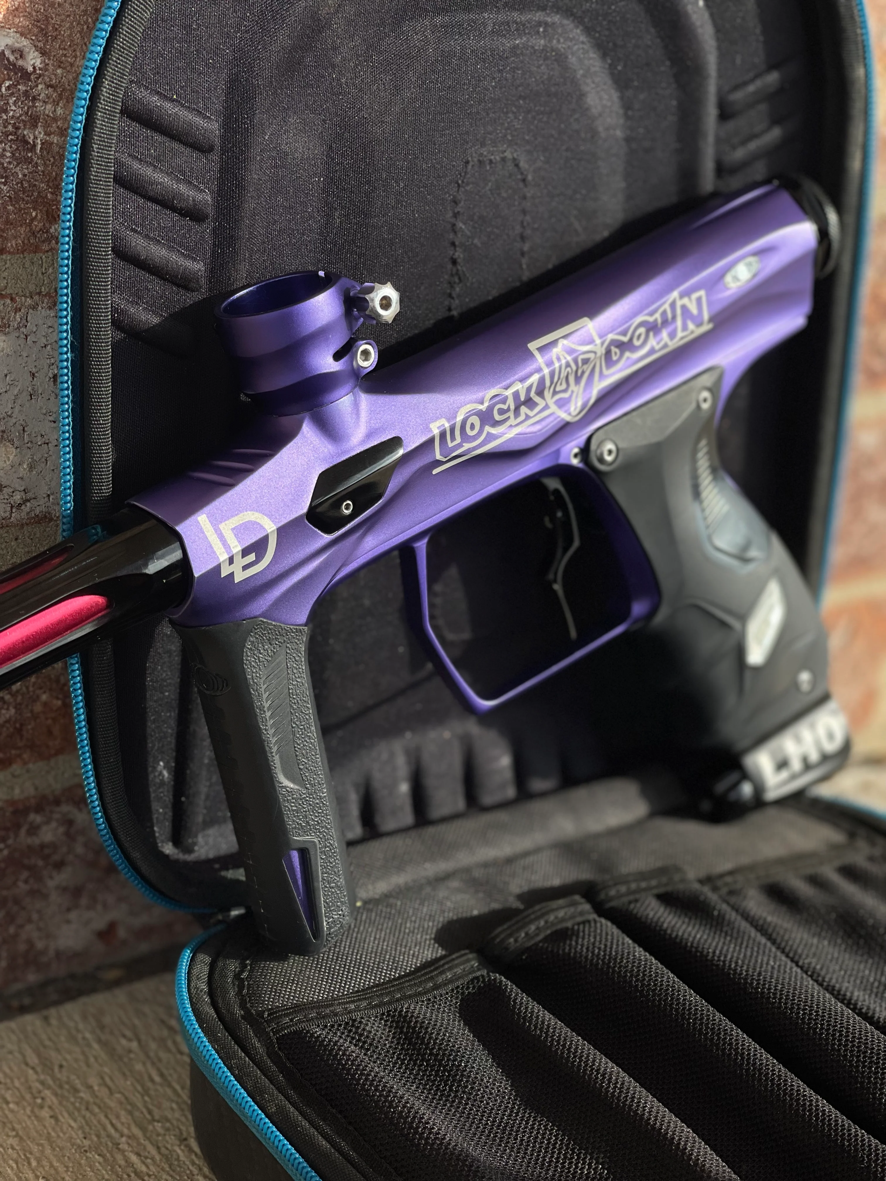 Used Shocker Amp Paintball Gun - Purple Lockdown LE - Image 4