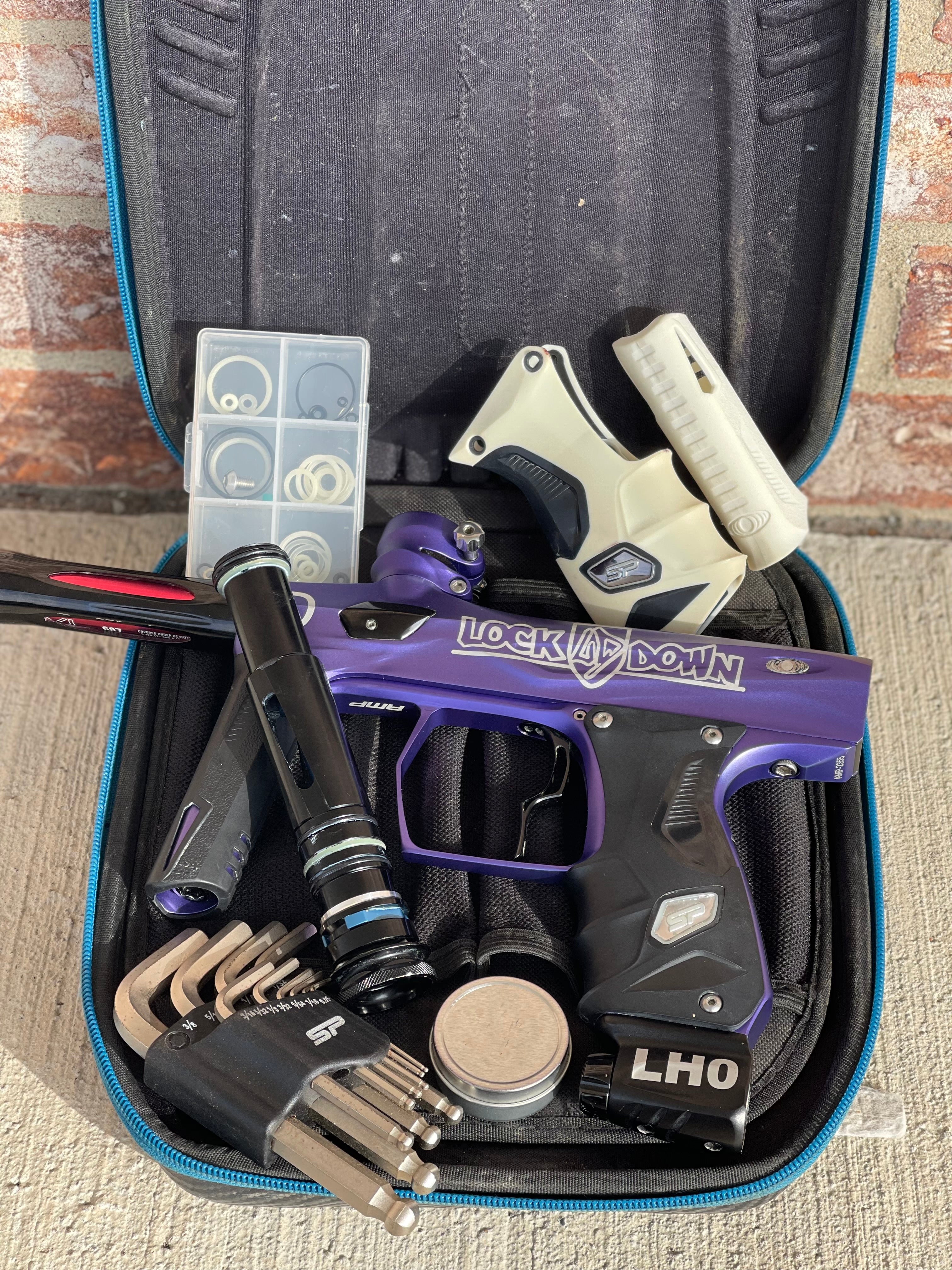 Used Shocker Amp Paintball Gun - Purple Lockdown LE - Image 7