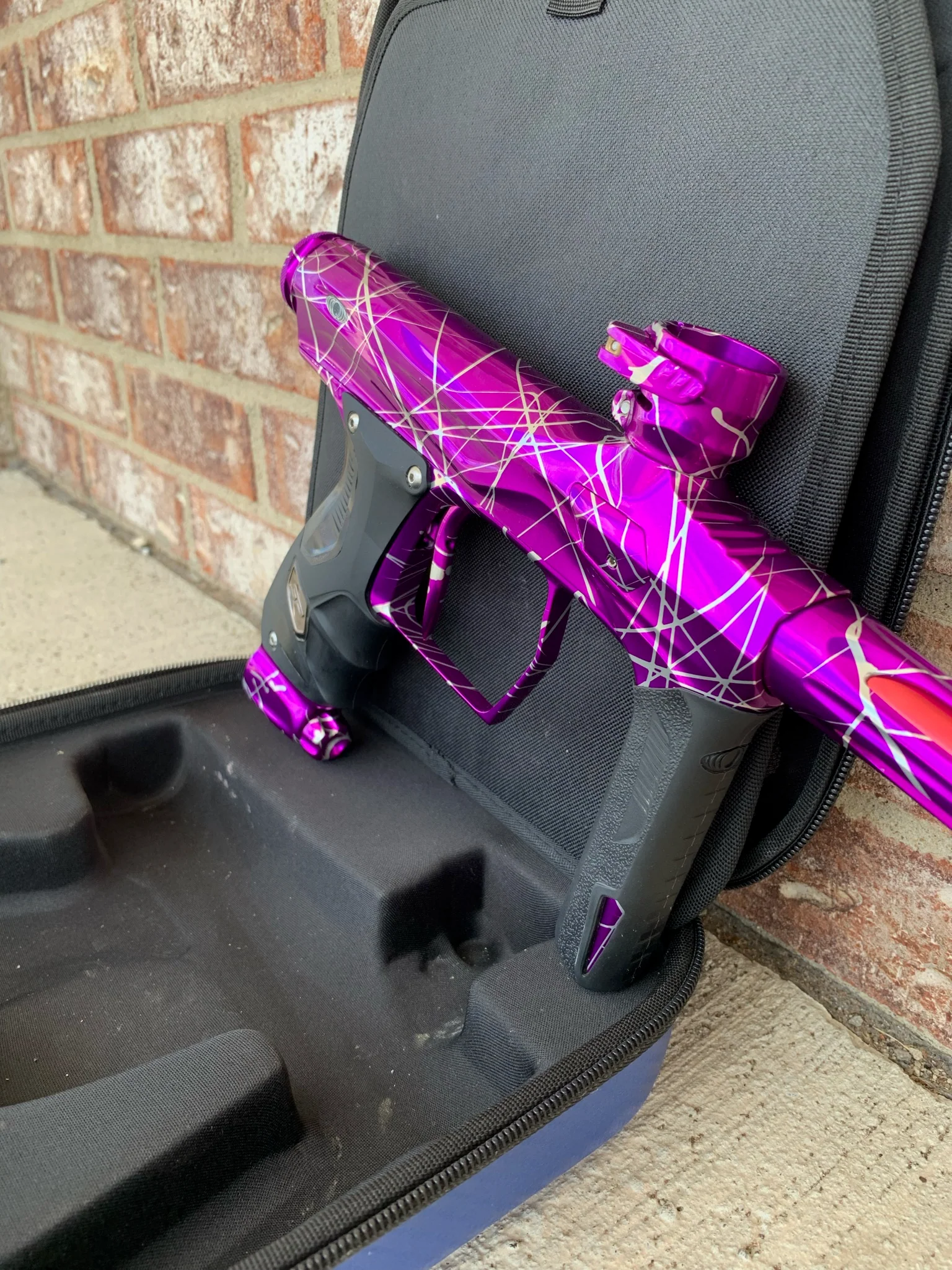 Used Shocker Amp Paintball Gun - Purple Splash - Image 2