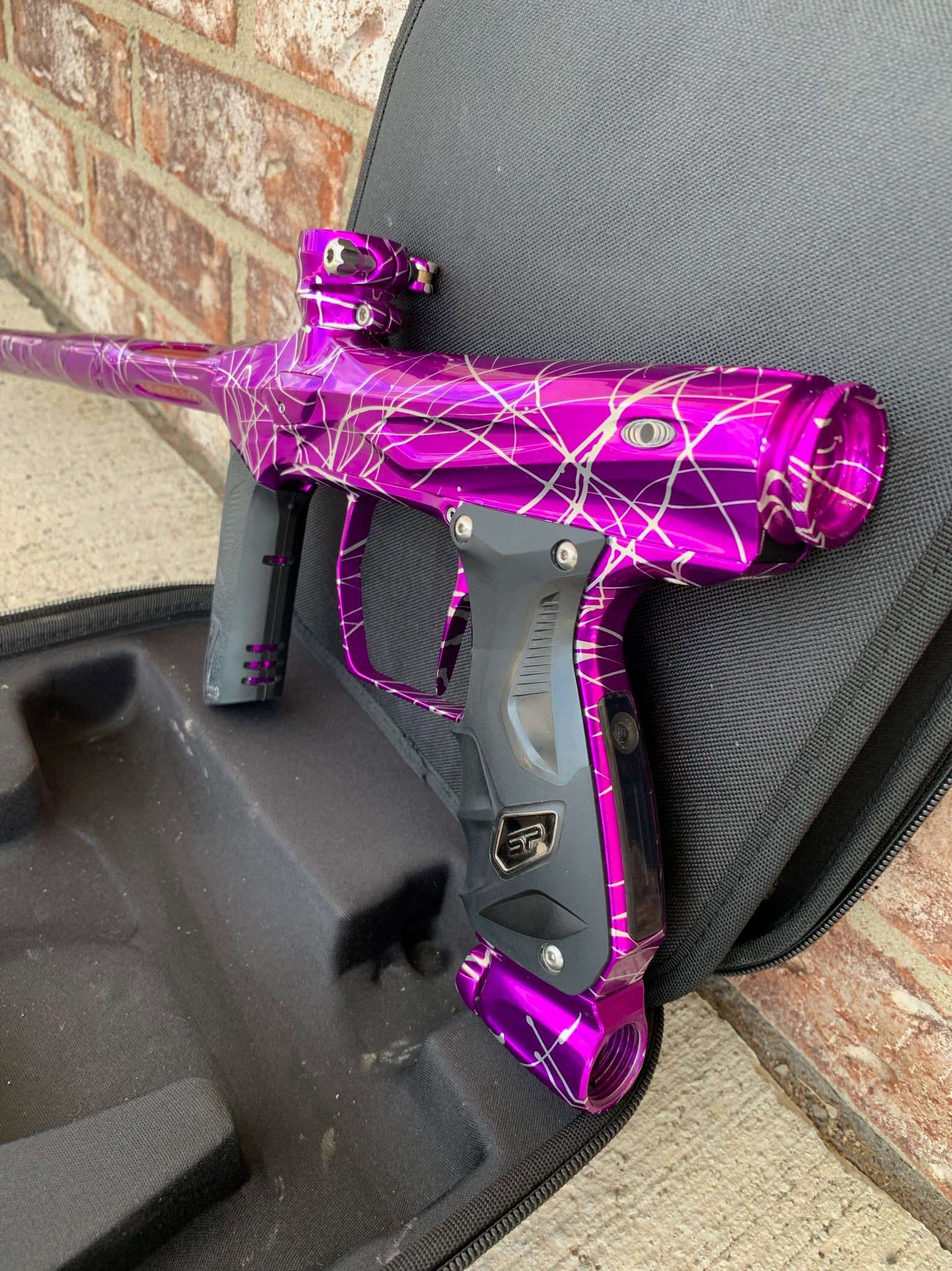 Used Shocker Amp Paintball Gun - Purple Splash - Image 3