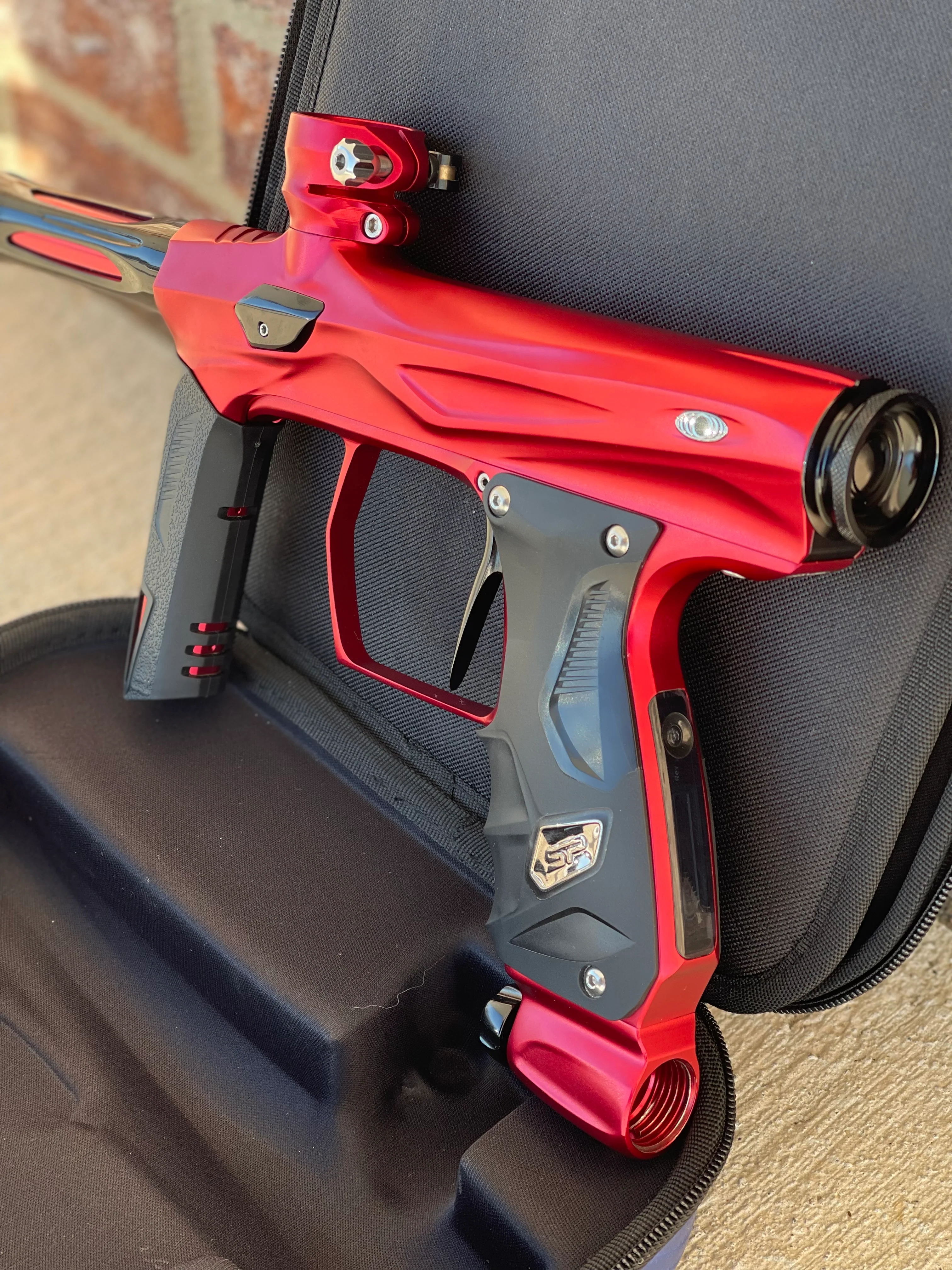 Used Shocker Amp Paintball Gun - Red - Image 2