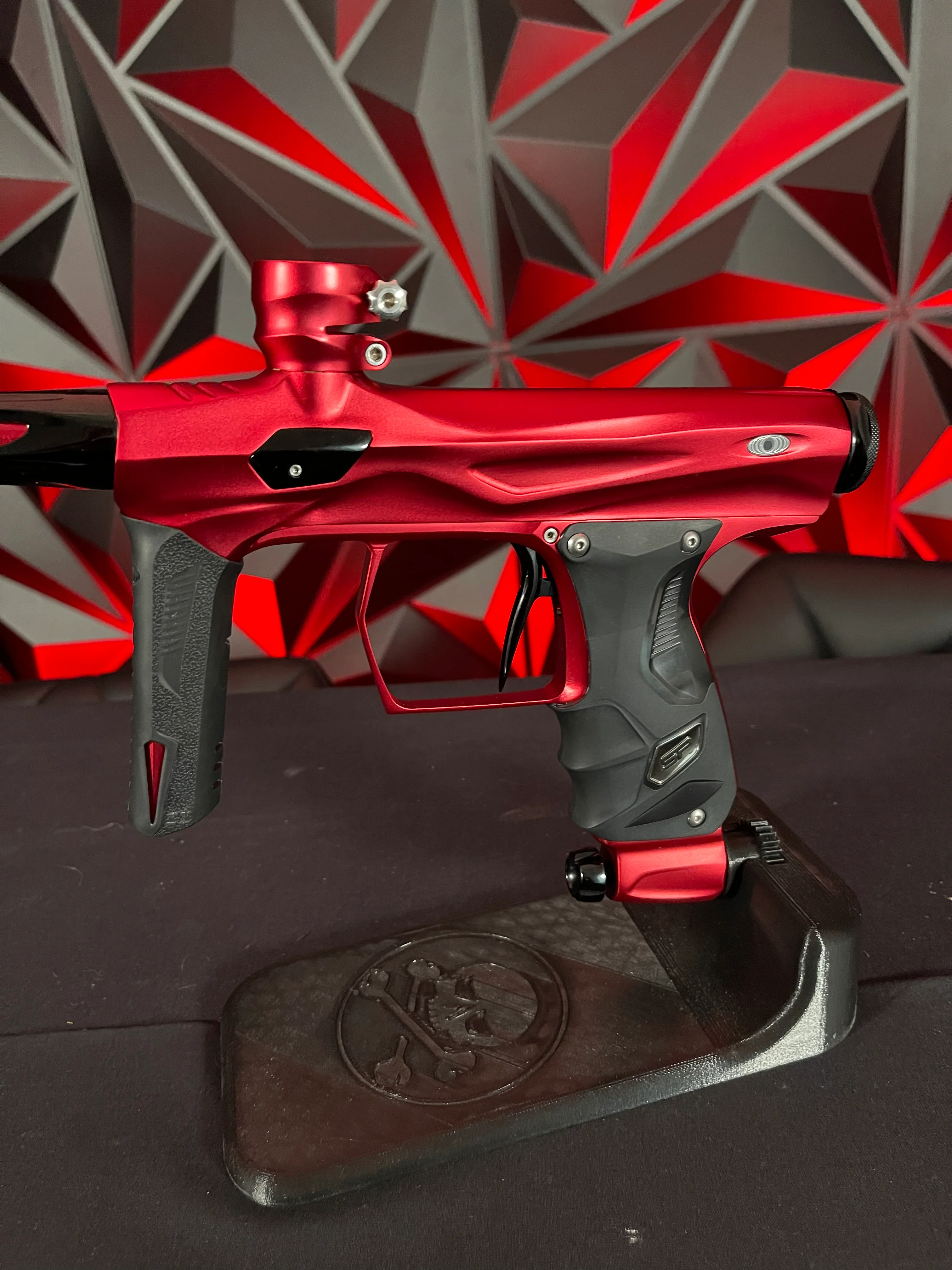 Used Shocker Amp Paintball Gun - Red - Image 2