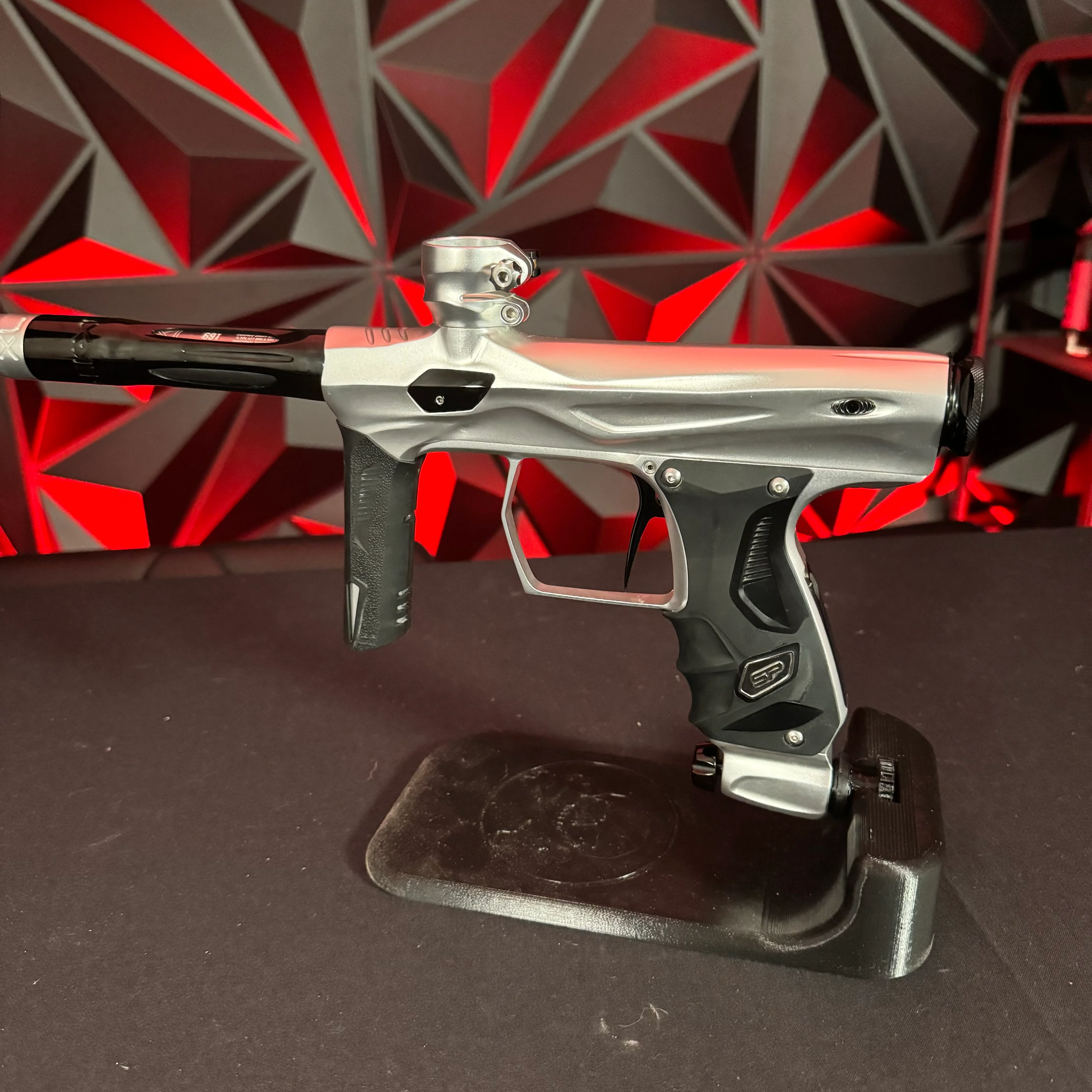 Used Shocker Amp Paintball Gun - Silver - Image 2