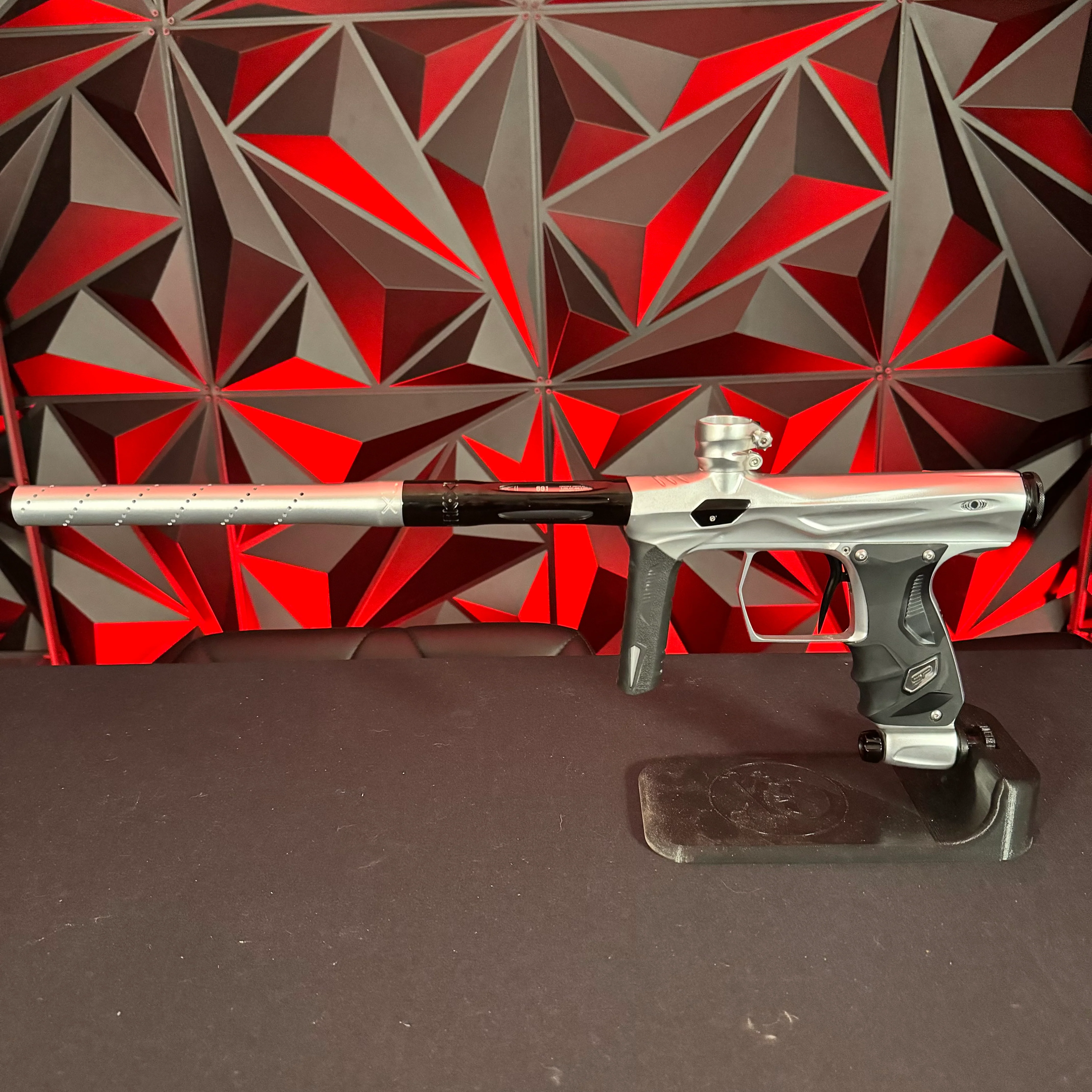 Used Shocker Amp Paintball Gun - Silver - Image 6