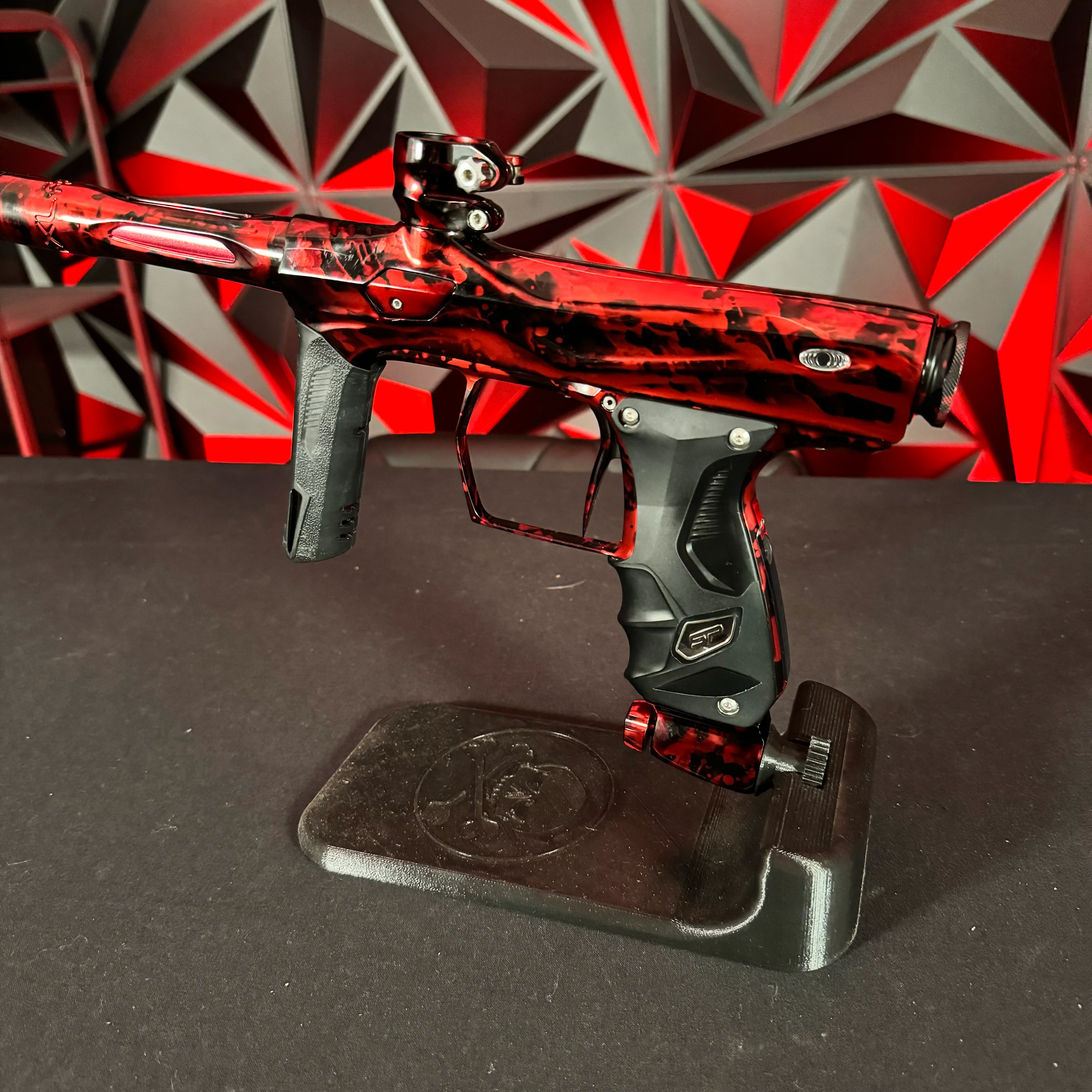 Used Shocker Amp Paintball Gun - Smoke Black/Red - Image 2