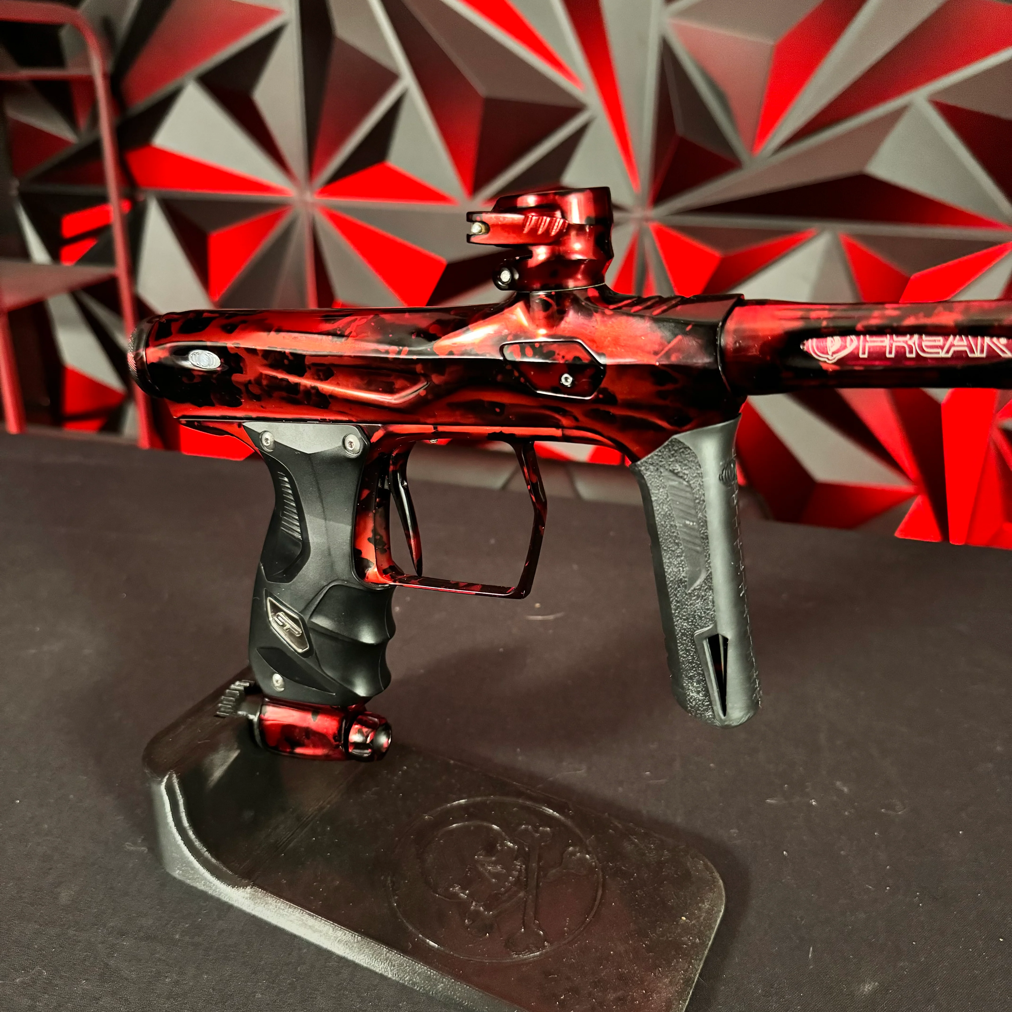 Used Shocker Amp Paintball Gun - Smoke Black/Red - Image 3