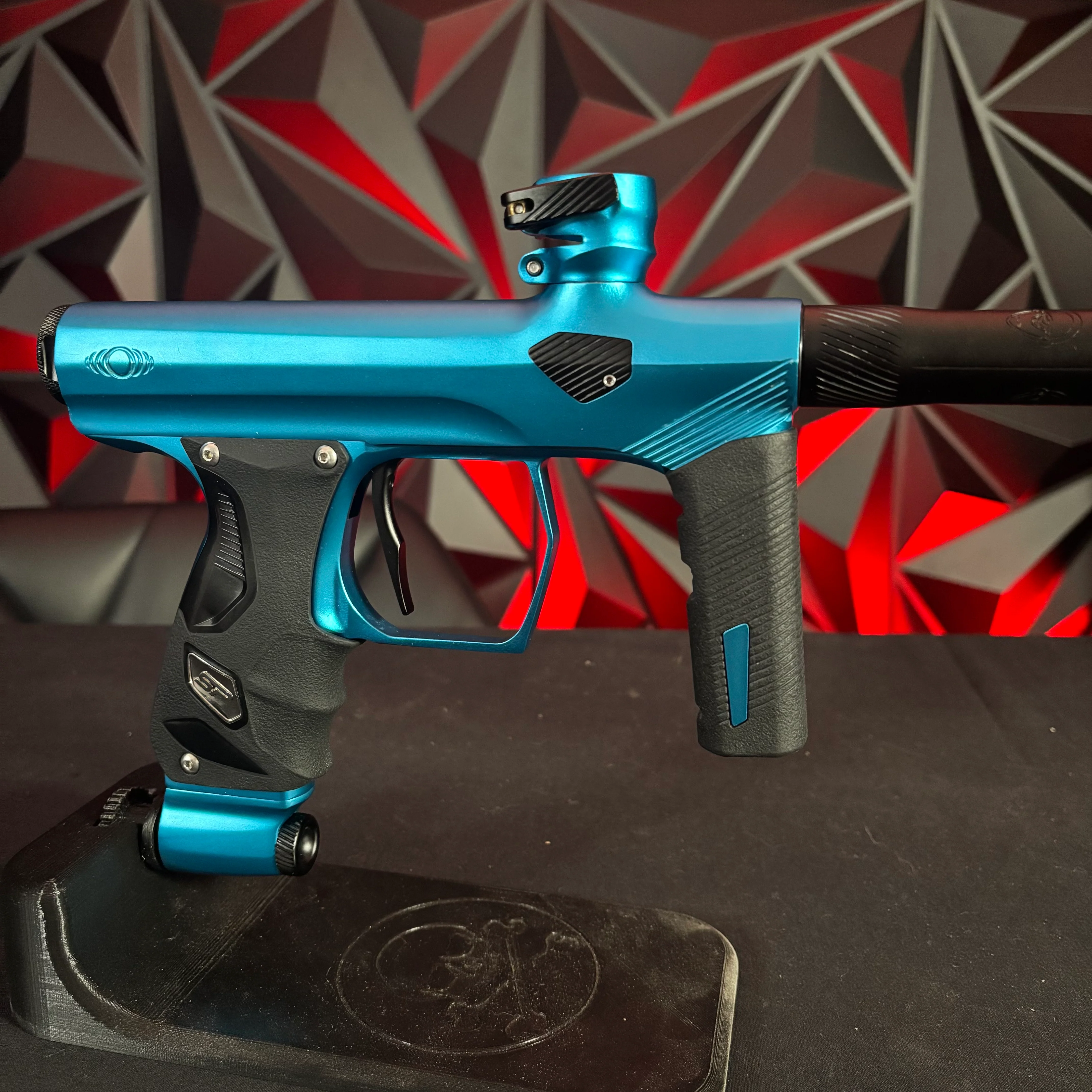 Used Shocker ERA Paintball Gun - Blue/Black - Image 3