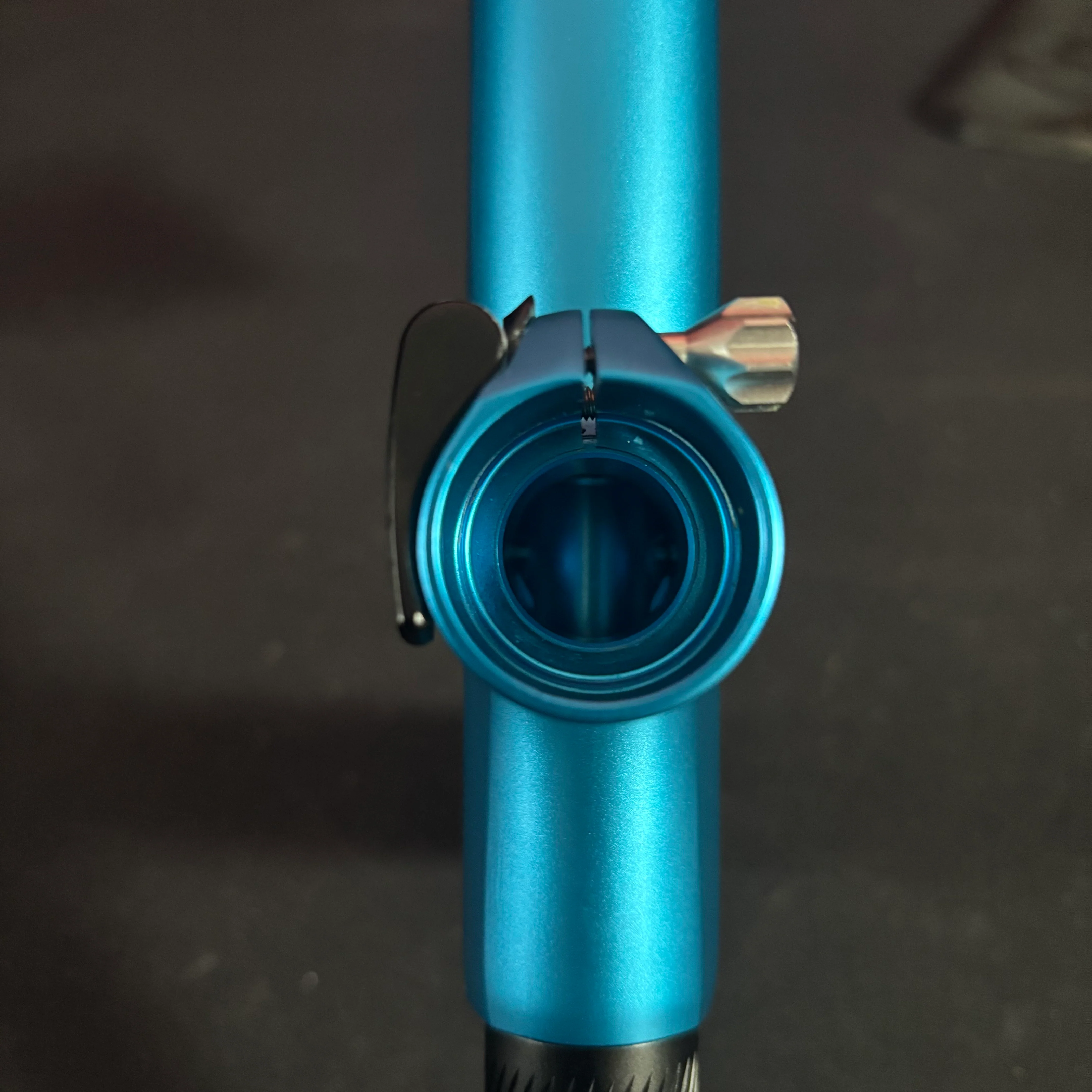 Used Shocker ERA Paintball Gun - Blue/Black - Image 9