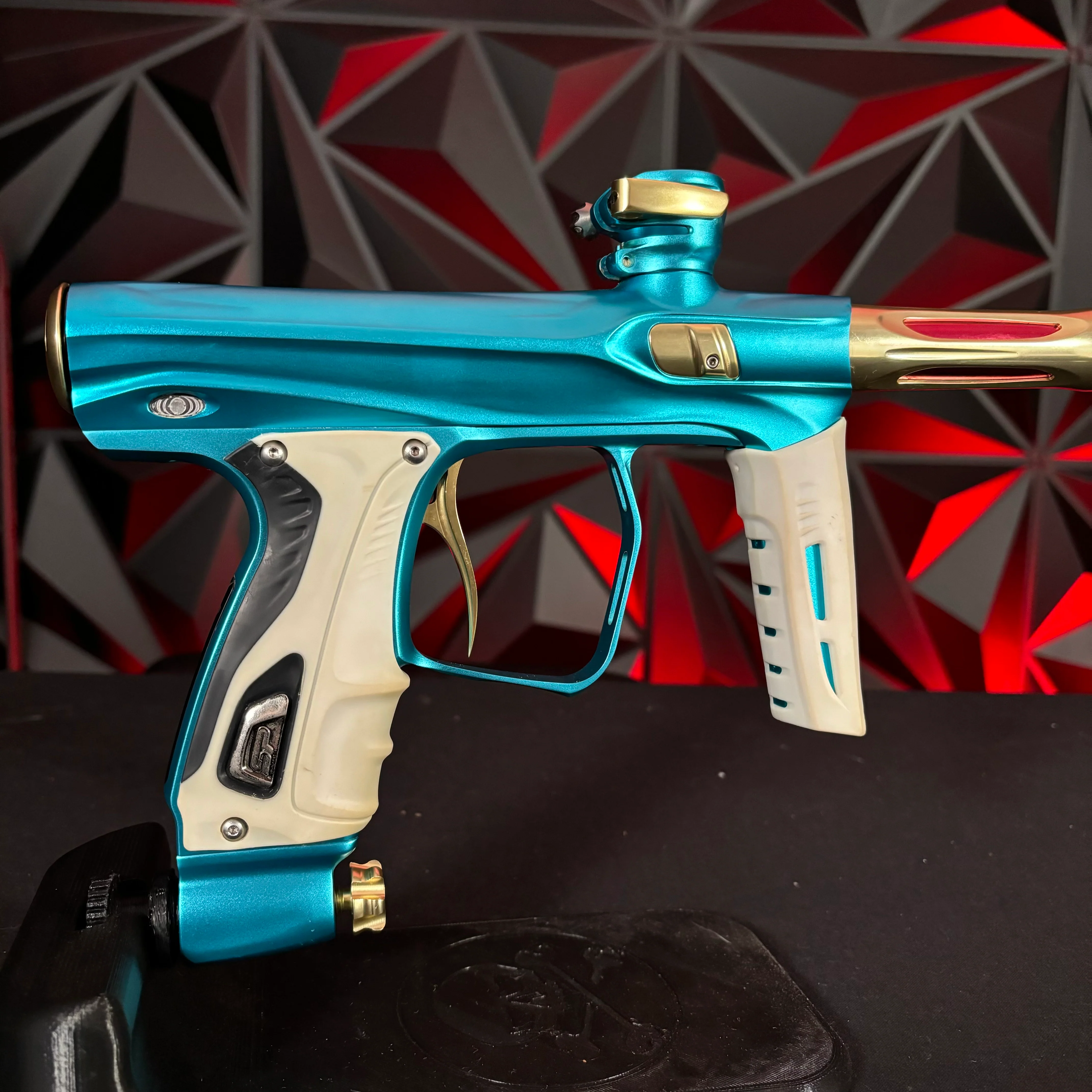 Used Shocker XLS Paintball Gun - Teal/Gold - Image 2