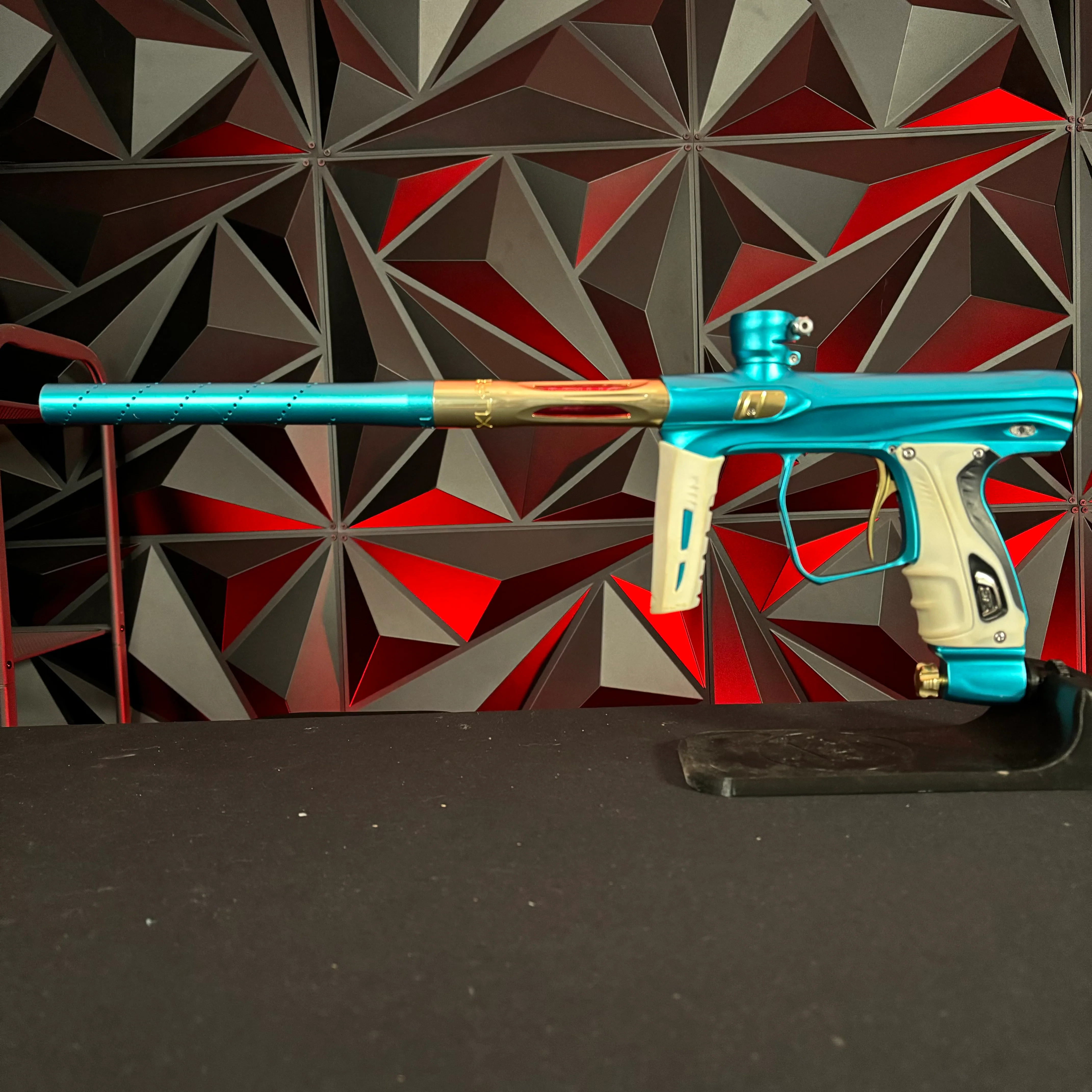 Used Shocker XLS Paintball Gun - Teal/Gold - Image 7
