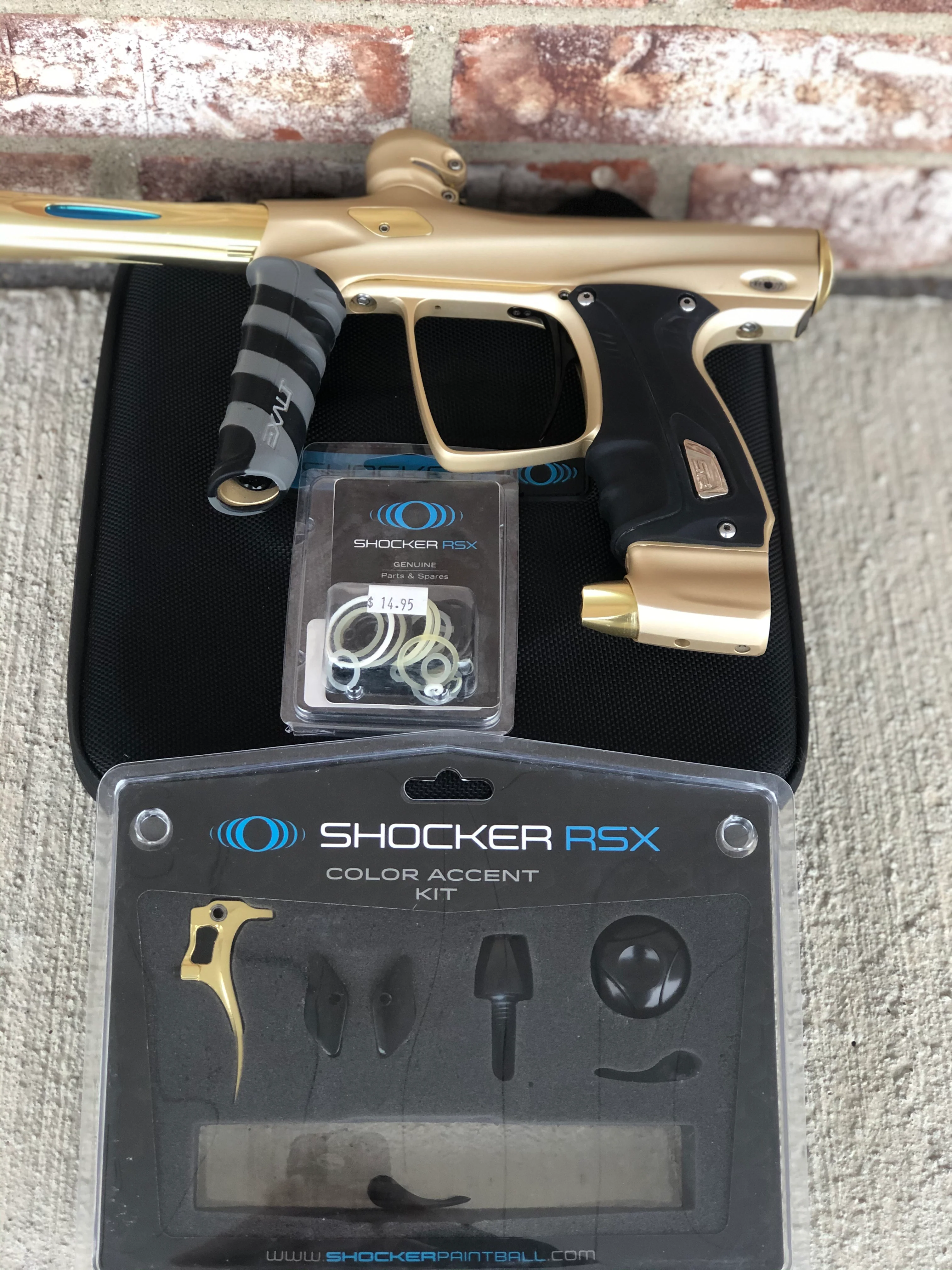 Used Shocker RSX Paintball Gun - Dust Sandstone w/ Gold Accents - Image 7