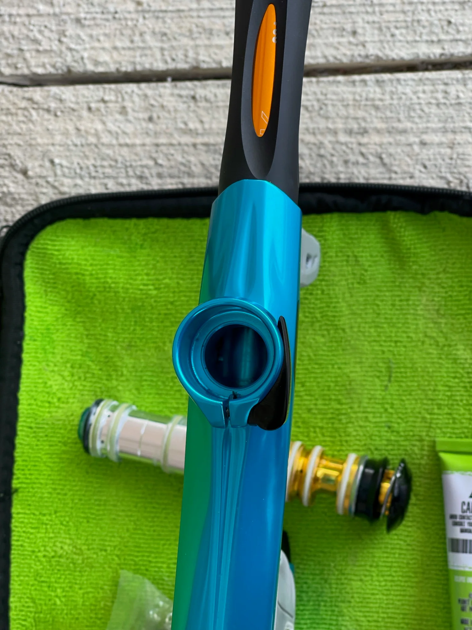Used Shocker RSX Paintball Gun - Gloss Teal - Image 6