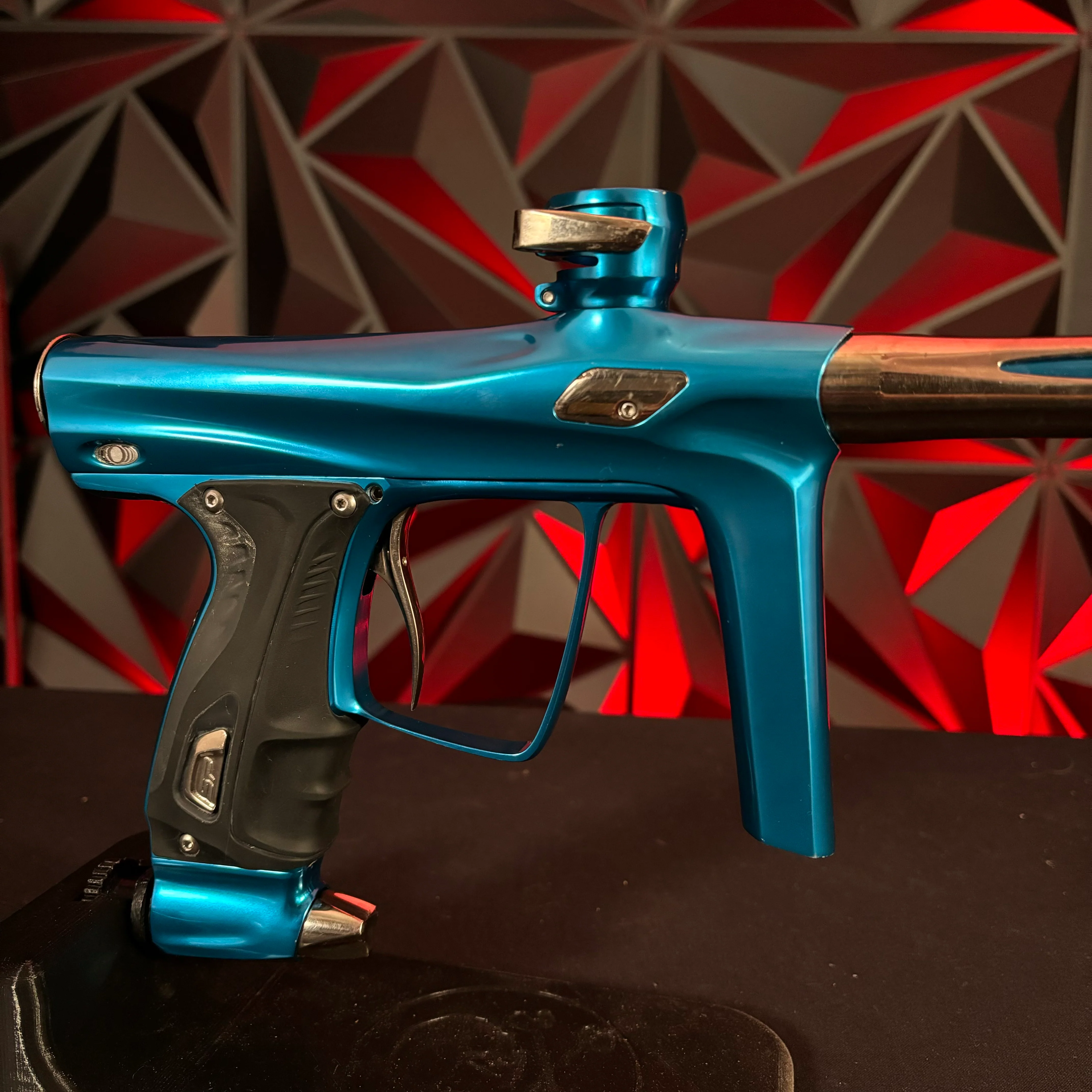 Used Shocker RSX Paintball Gun - Polished Blue/Polished Gold w/Mech Frame and 4 Inserts - Image 4