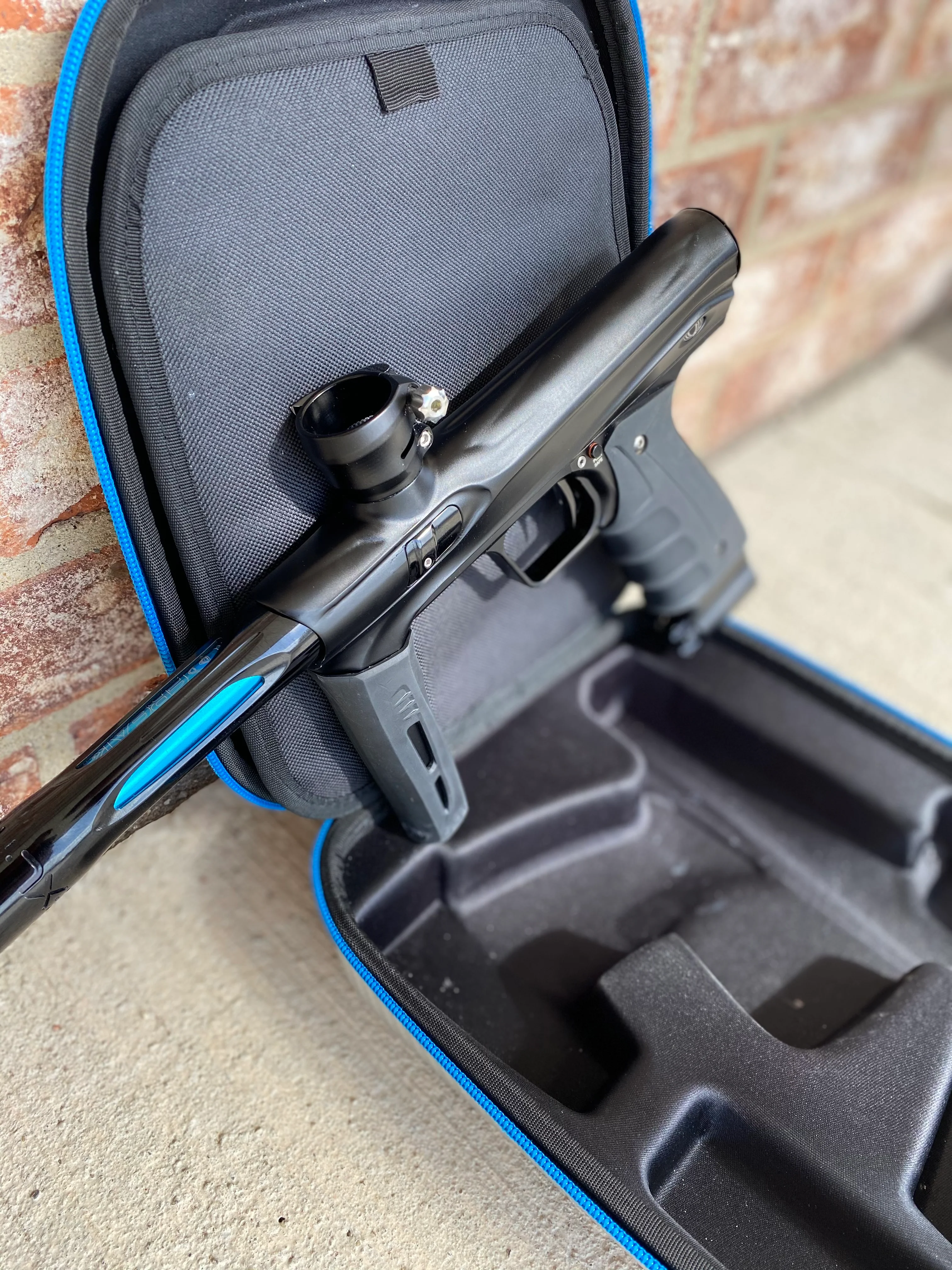 Used Shocker XLS CVO Paintball Gun - Dust Black - Image 4