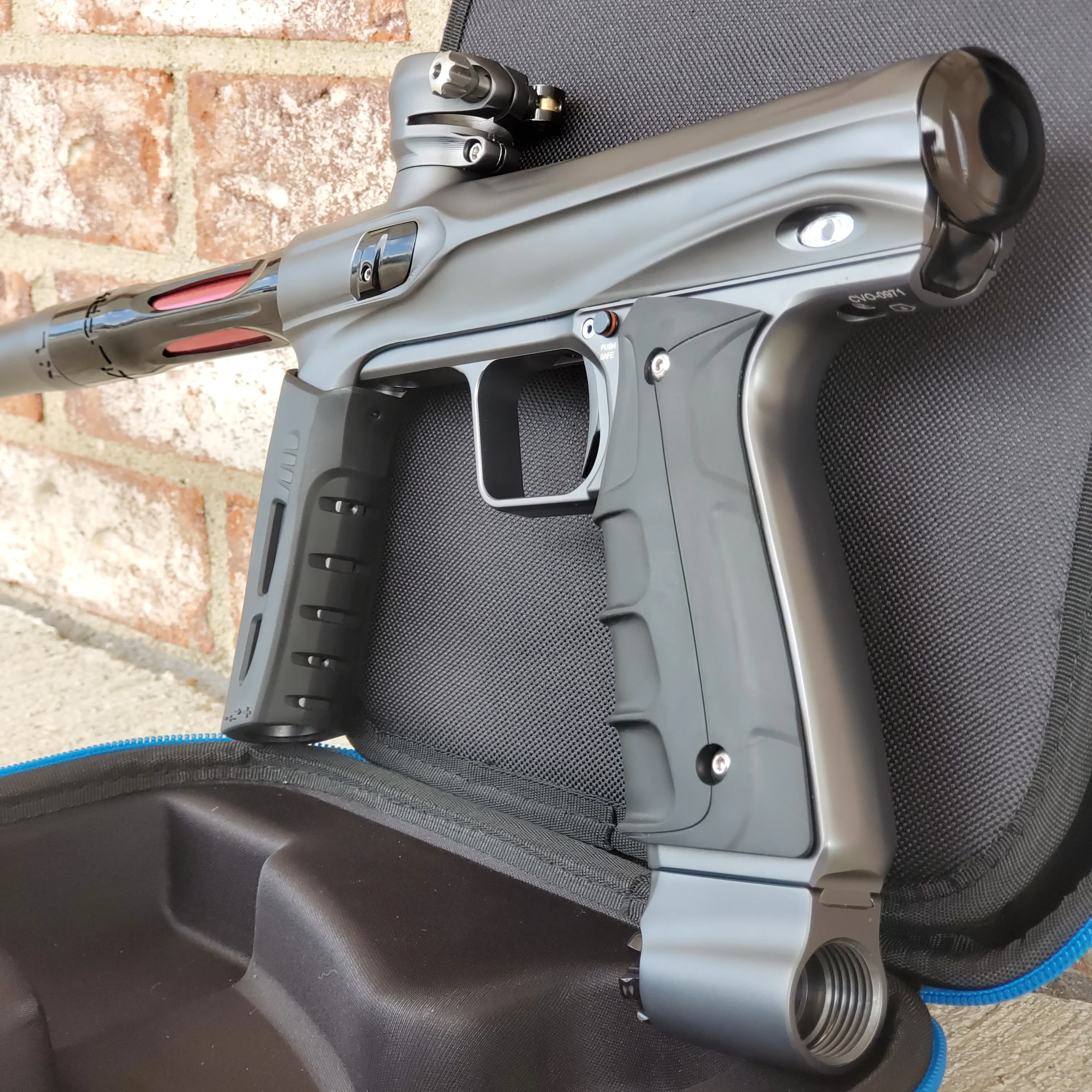 Used Shocker XLS CVO Paintball Gun- Pewter - Image 2