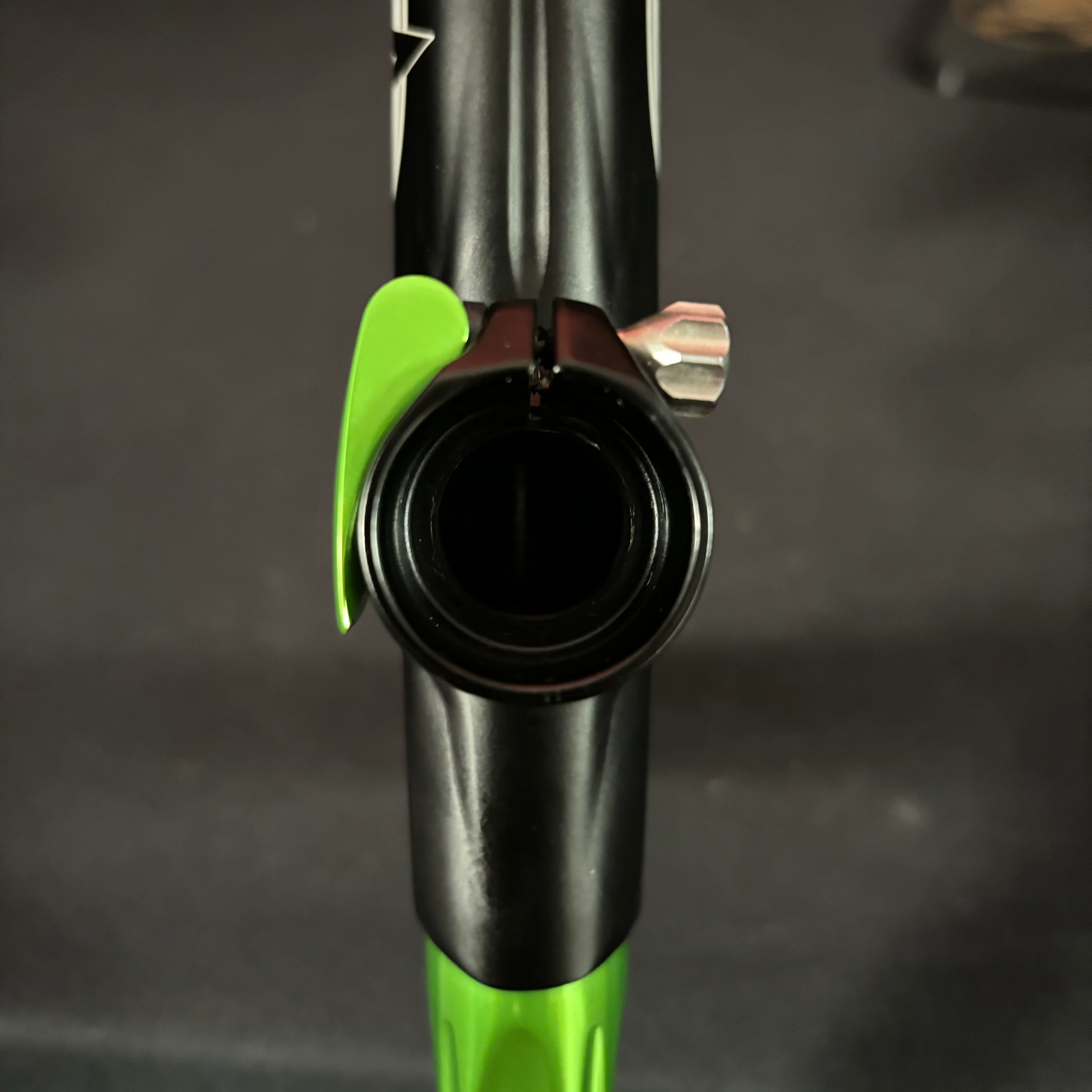 Used Shocker XLS Paintball Gun - "Adrenalin" Black/Green - Image 7