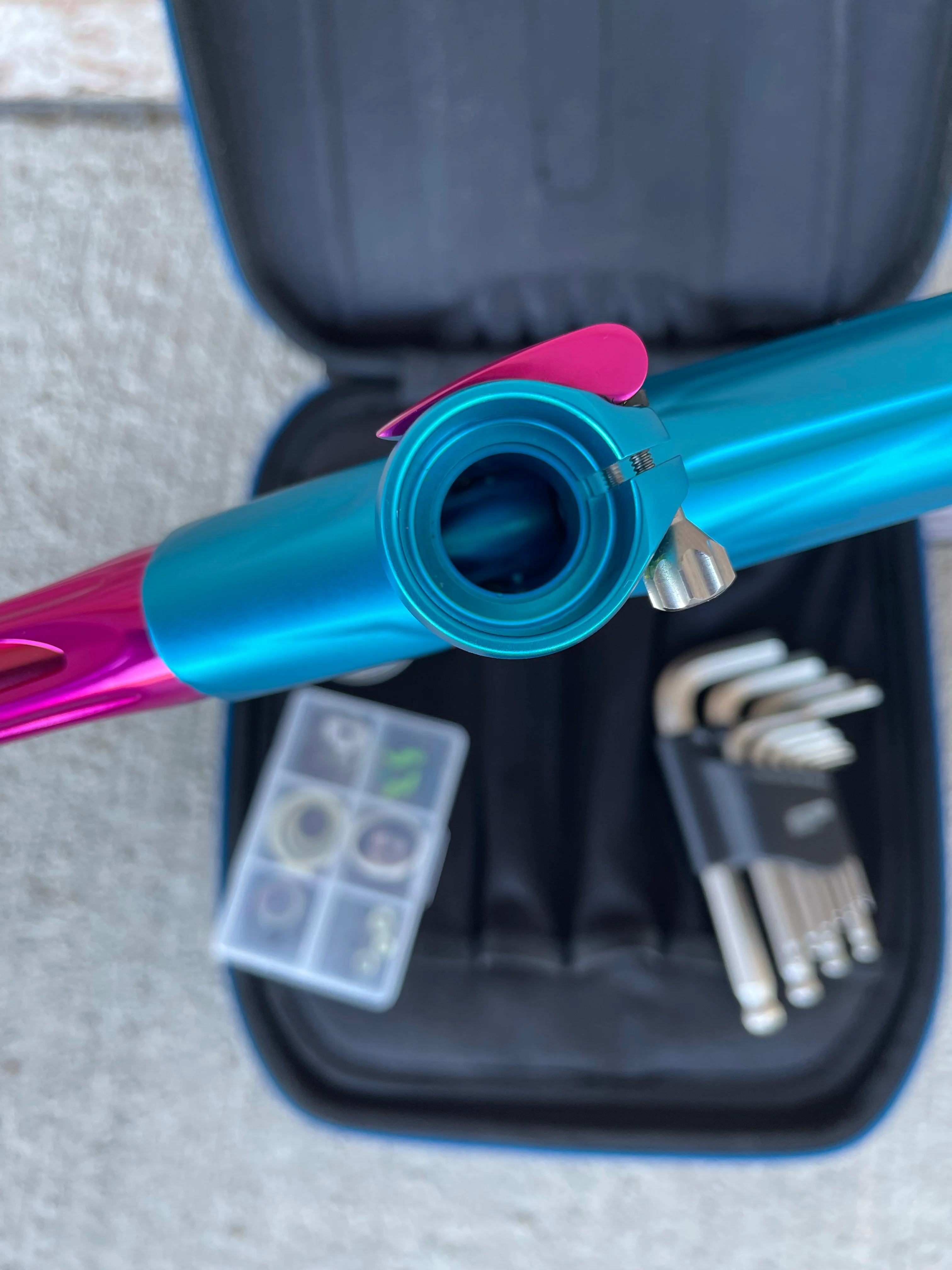 Used Shocker XLS Paintball Gun - Dust Teal / Gloss Pink (Cotton Candy) - Image 5
