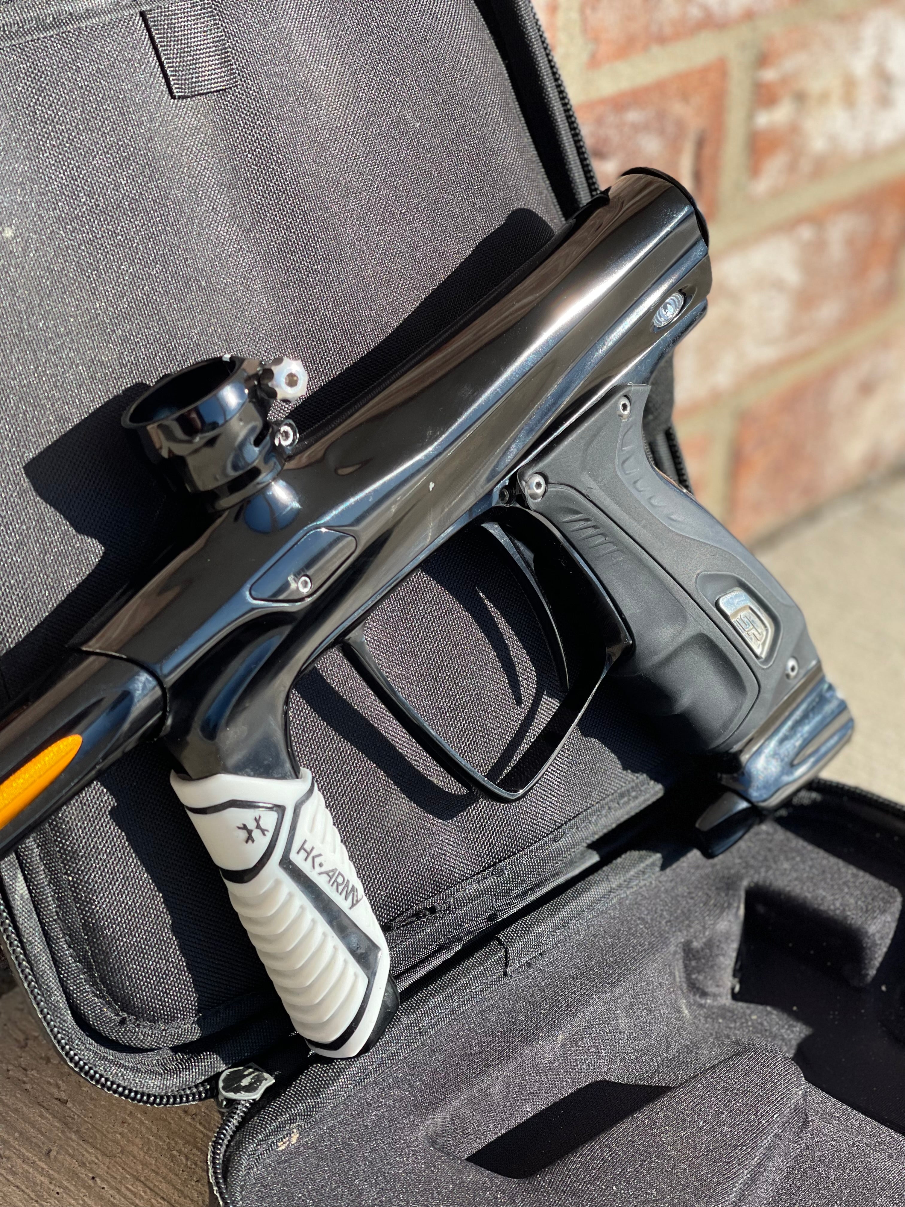 Used Shocker RSX Paintball Gun - Gloss Black w/HK Army Rubber Front Grip - Image 4