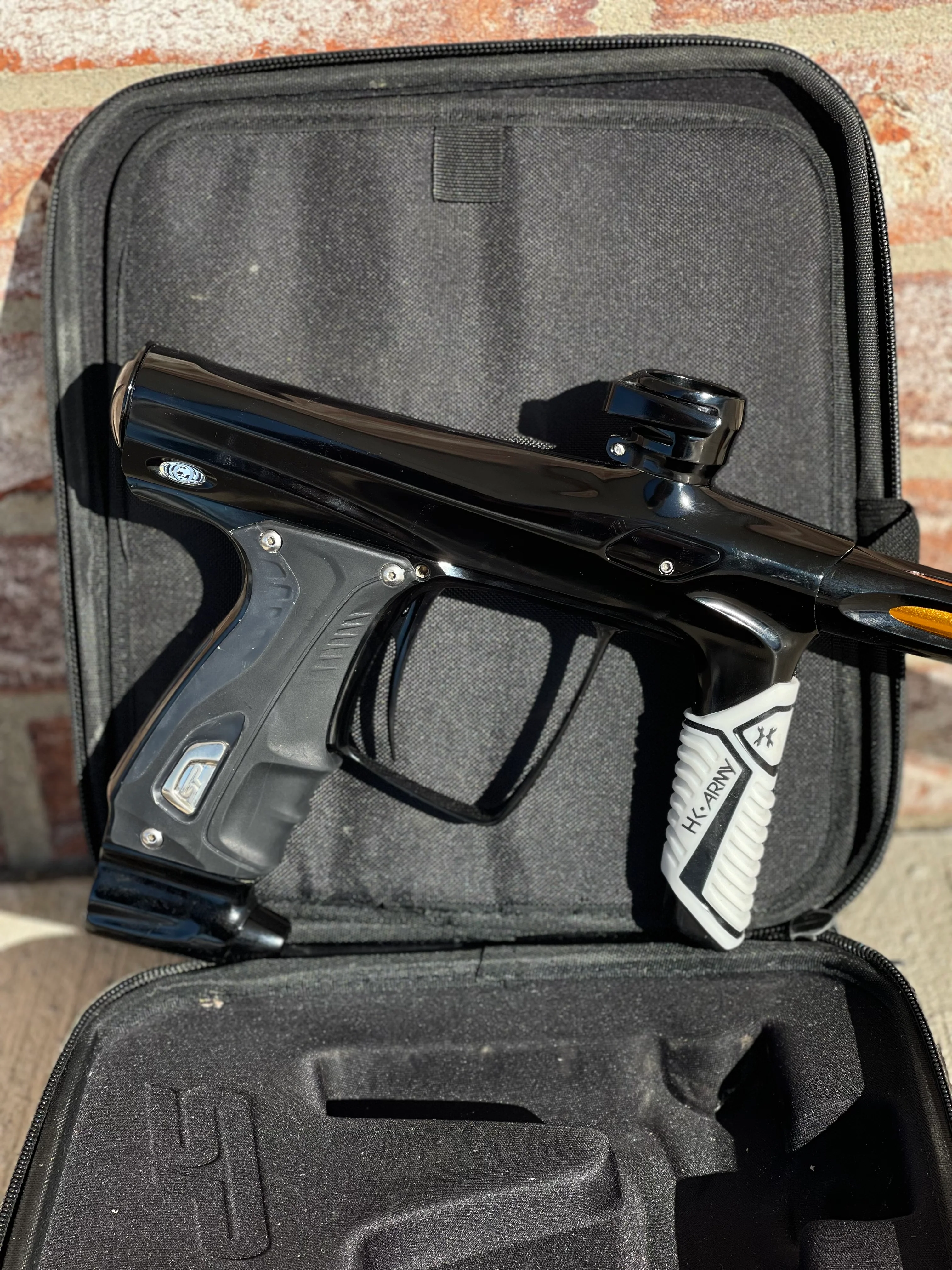 Used Shocker RSX Paintball Gun - Gloss Black w/HK Army Rubber Front Grip - Image 5