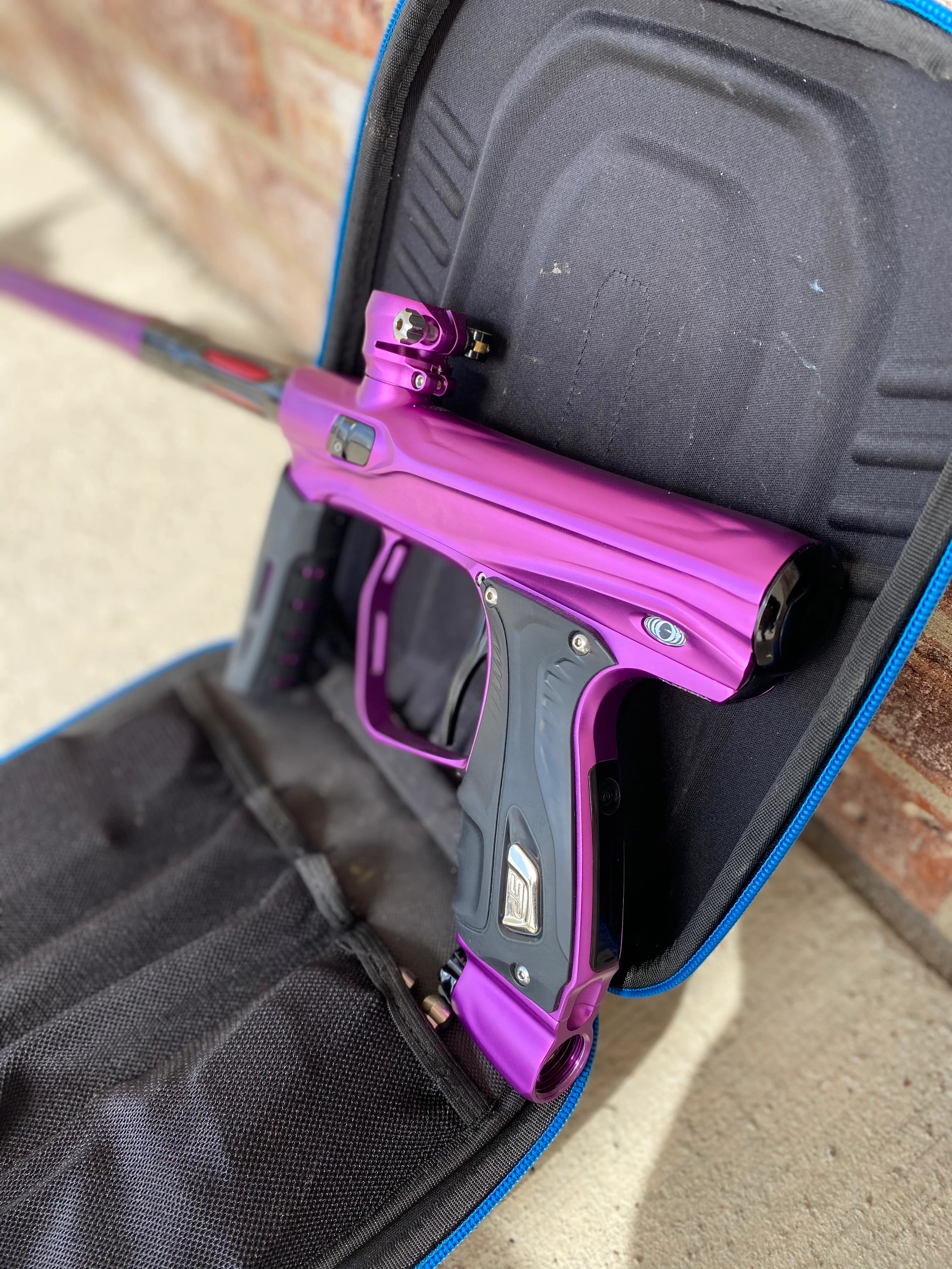 Used Shocker XLS Paintball Gun - Pink - Image 3