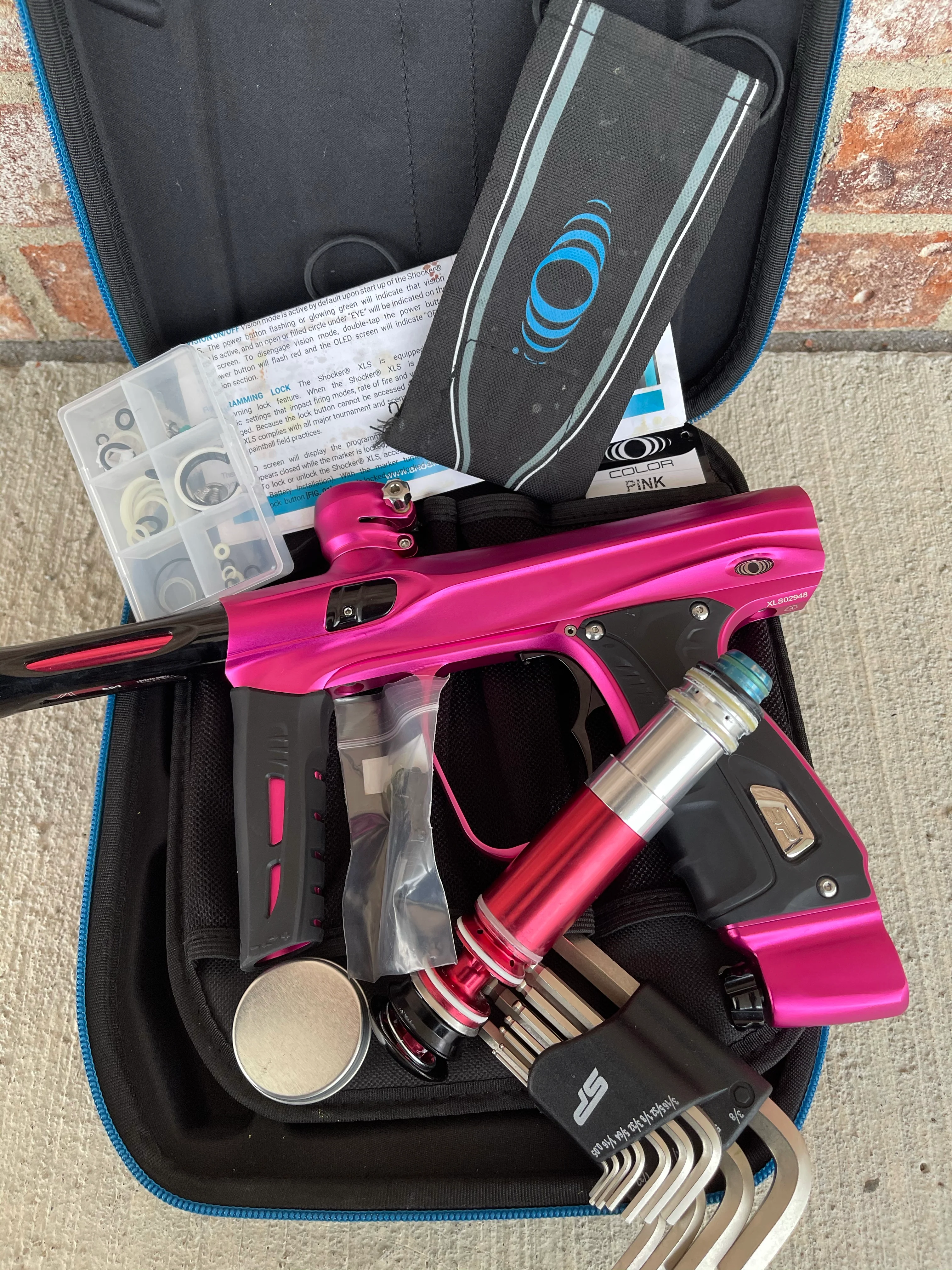 Used Shocker XLS Paintball Gun - Pink / Black - Image 5