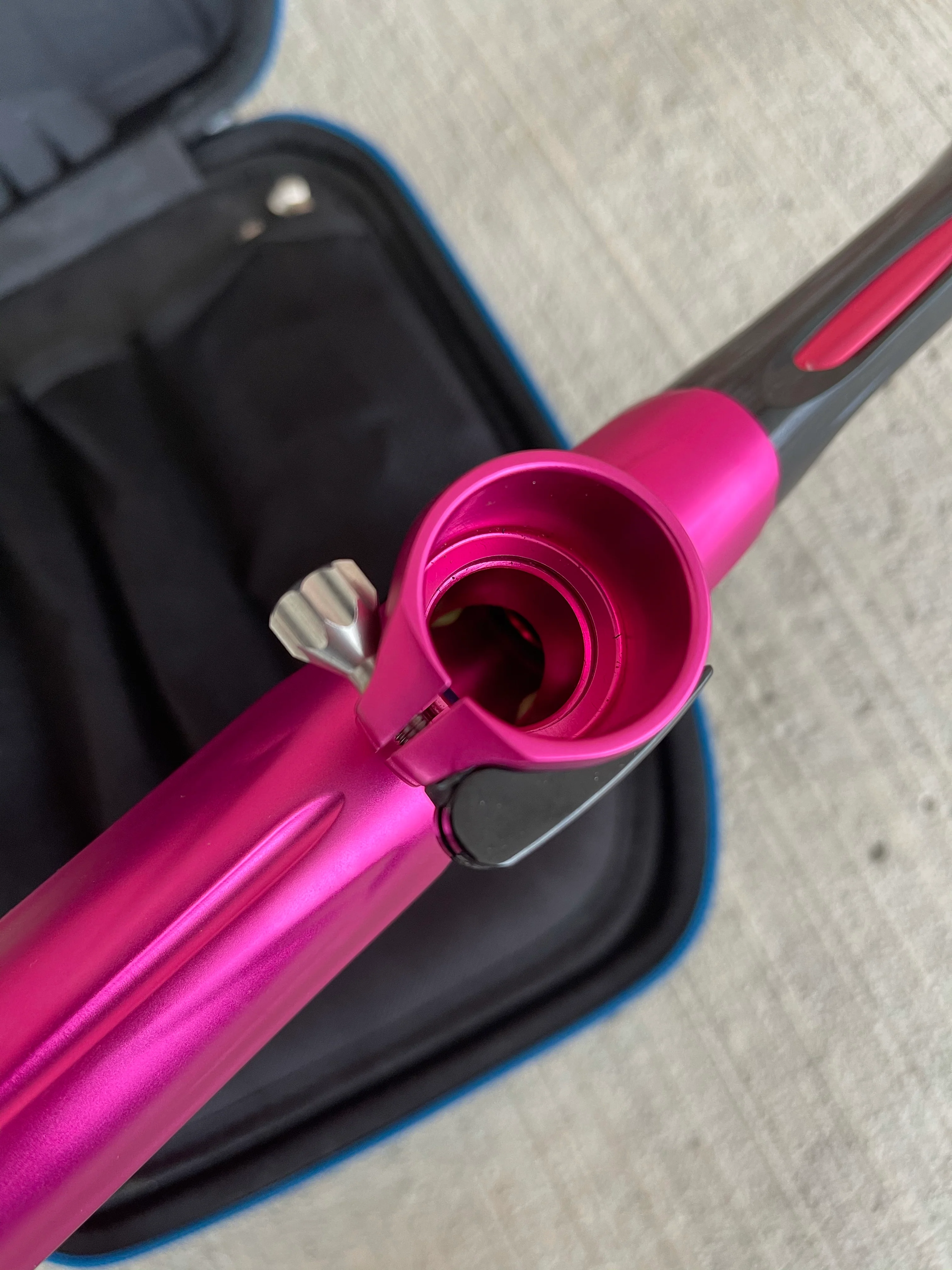 Used Shocker XLS Paintball Gun - Pink / Black - Image 7
