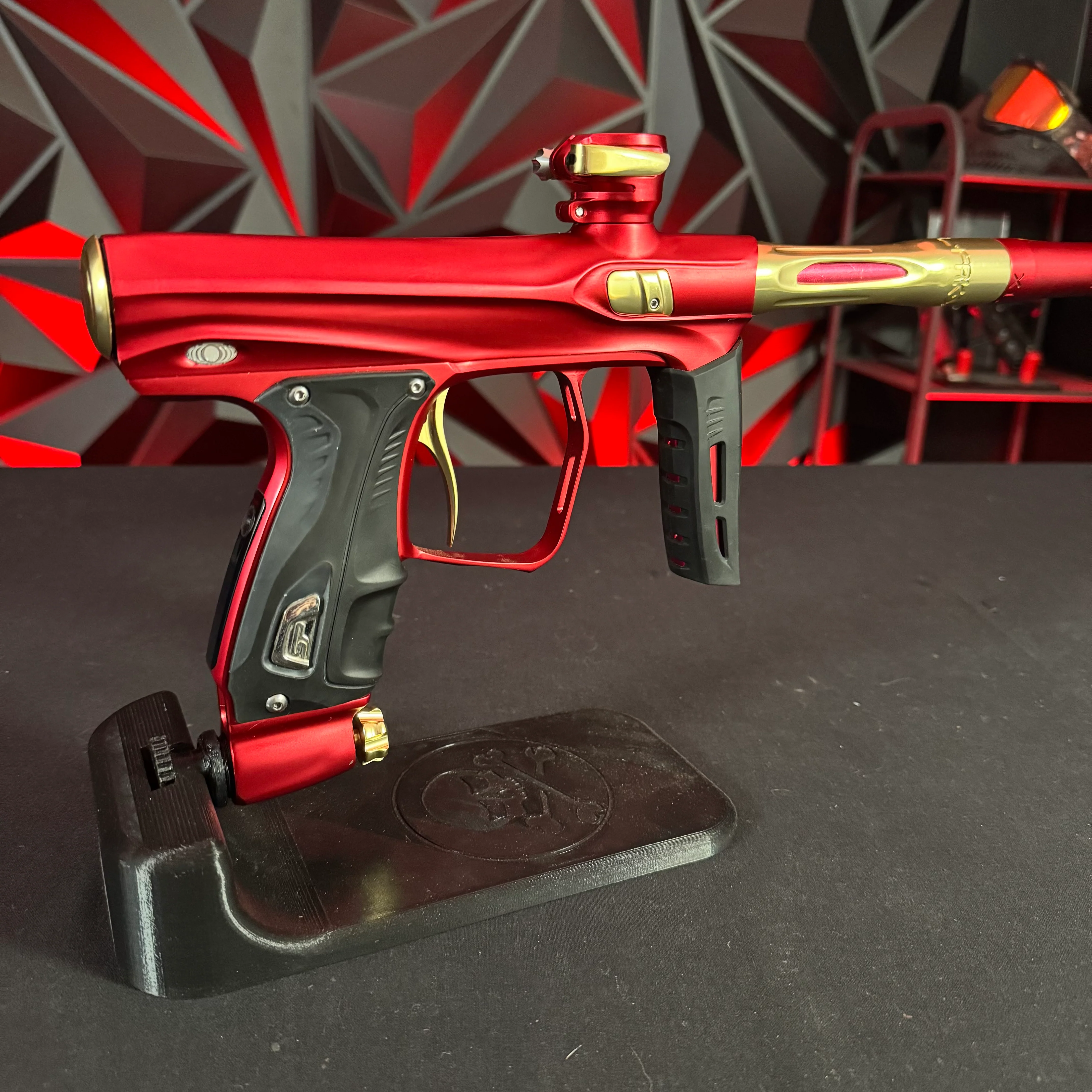 Used Shocker XLS Paintball Gun - Red/Gold - Image 2