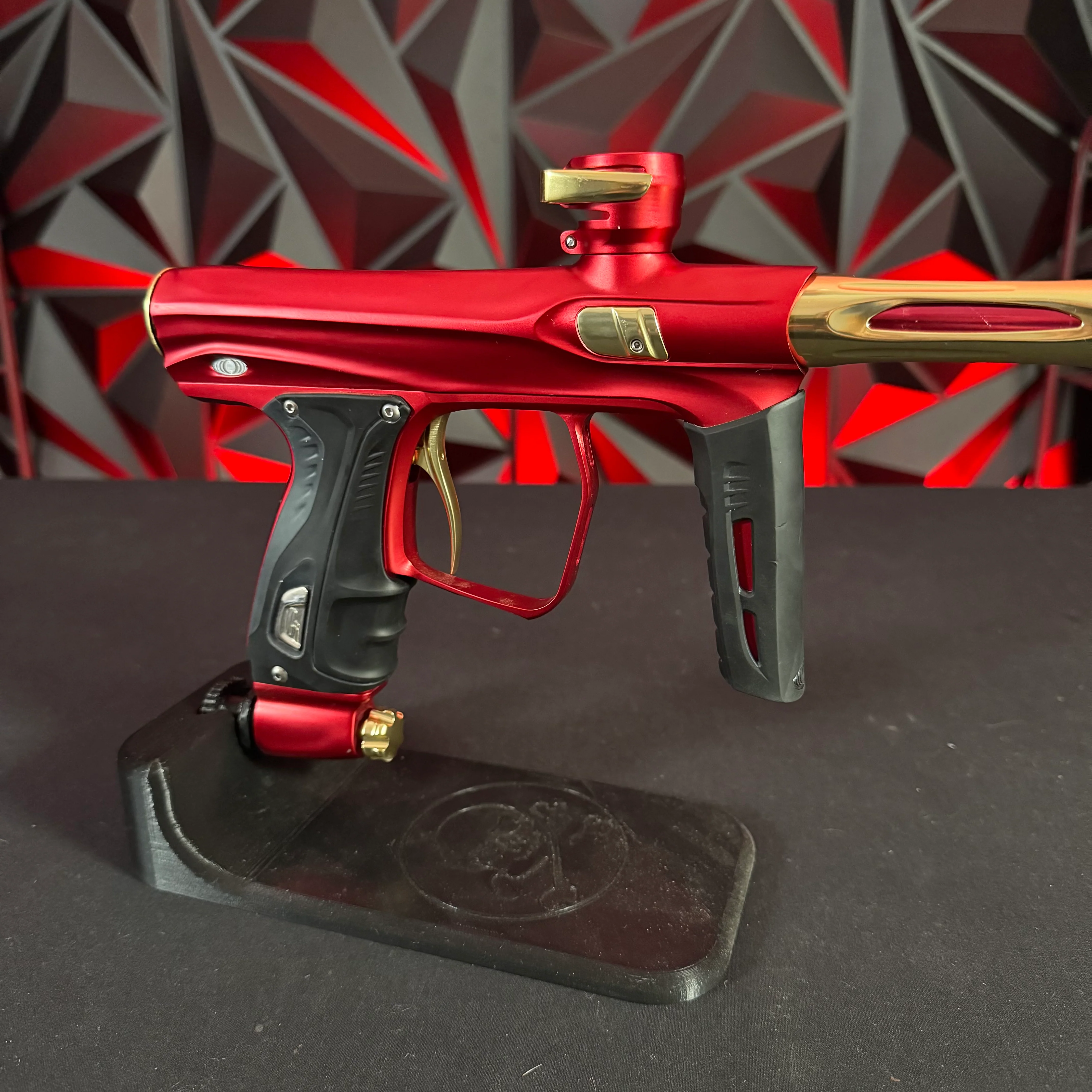 Used Shocker XLS Paintball Gun - Red/Gold - Image 4