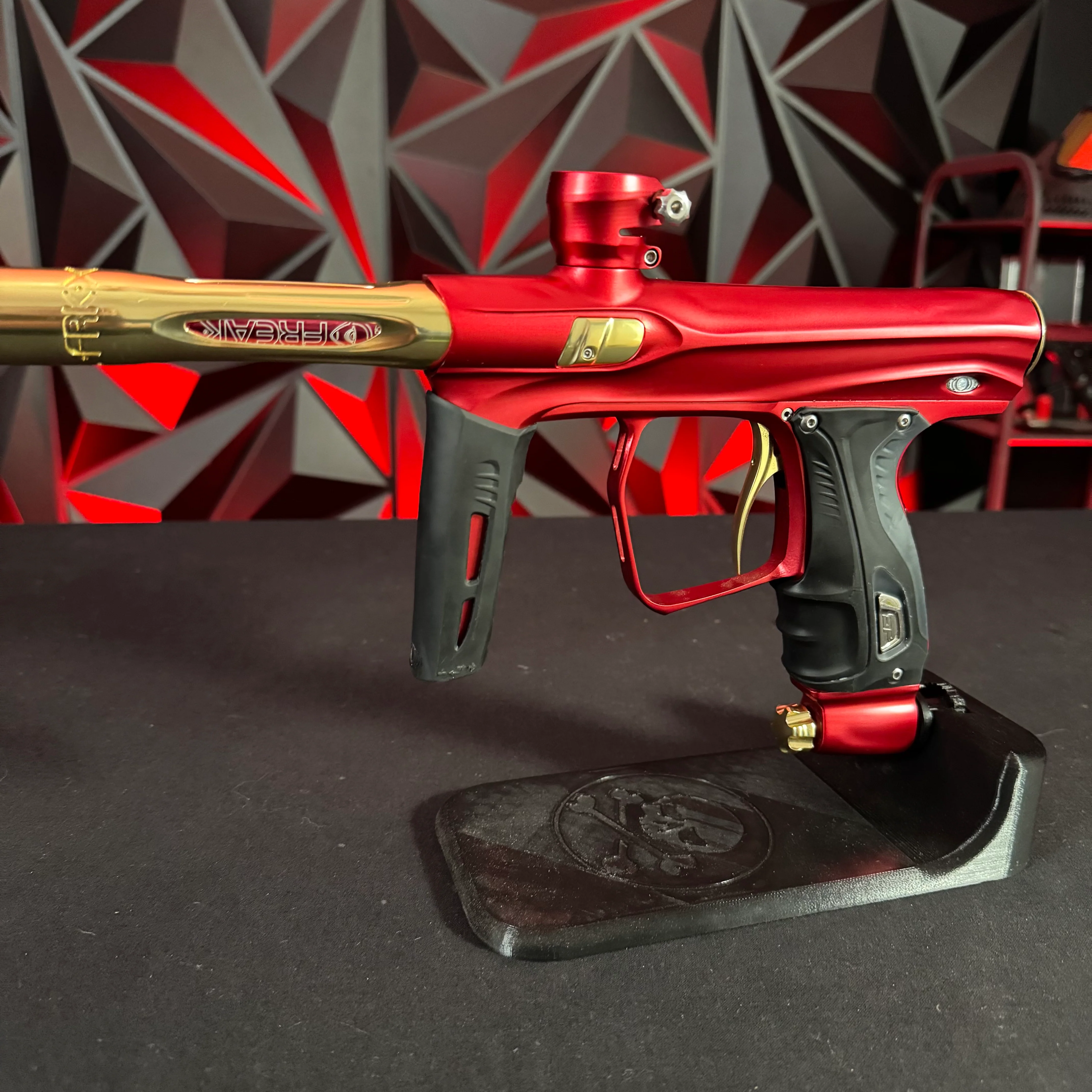 Used Shocker XLS Paintball Gun - Red/Gold - Image 5
