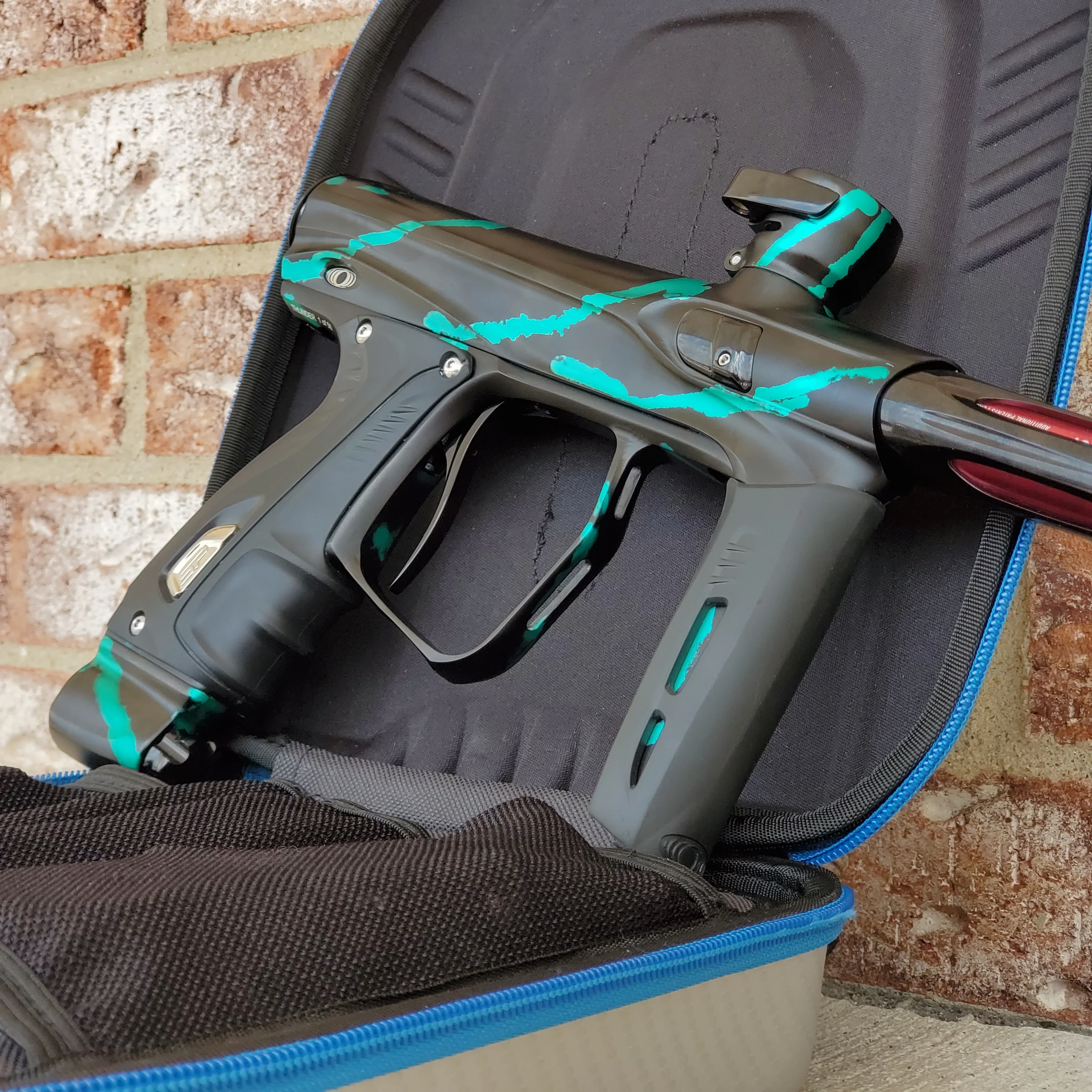 Used Shocker XLS Paintball Gun - Seattle Thunder 2020 Edition - Image 2