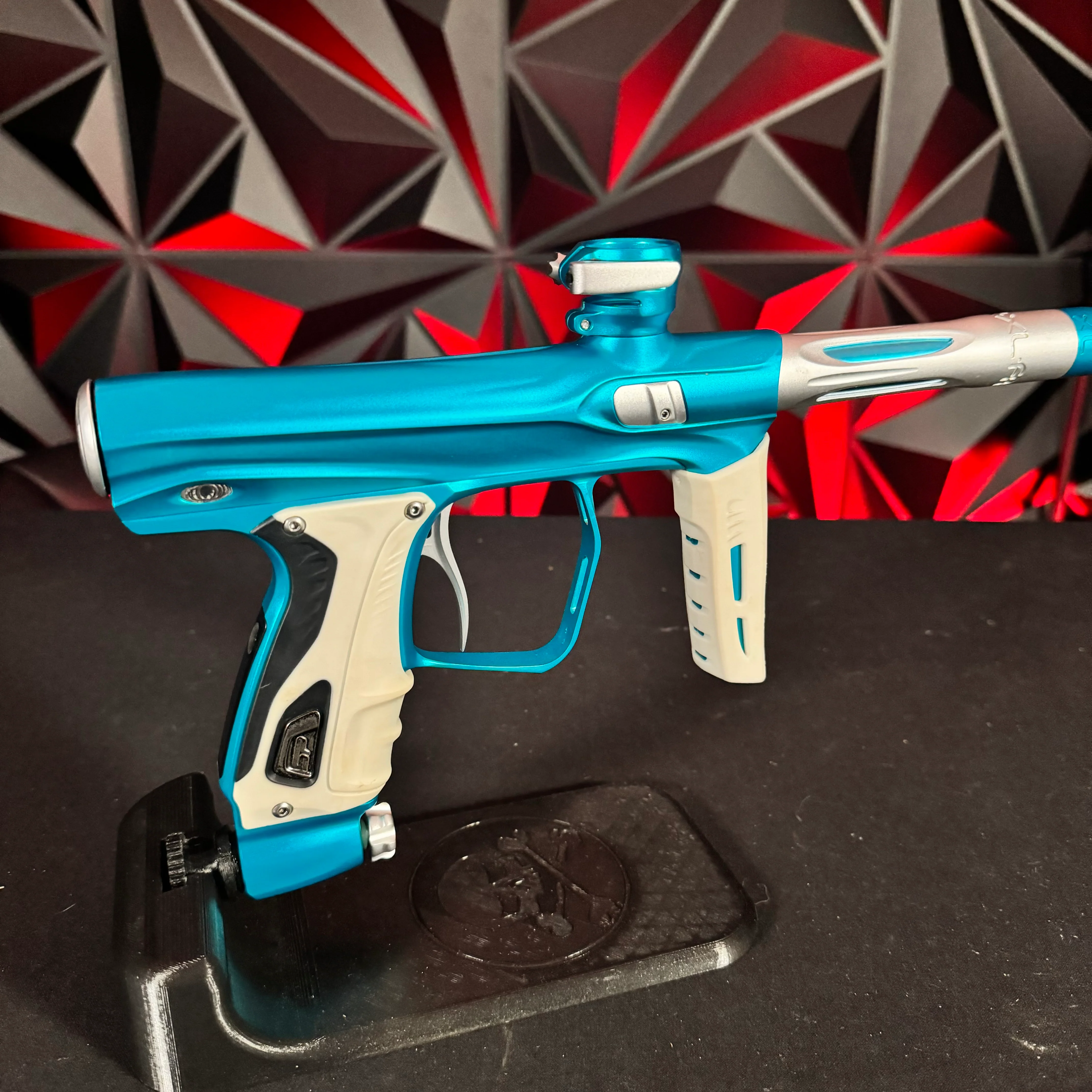 Used Shocker XLS Paintball Gun - Teal/Silver w/White Grip Kit - Image 2