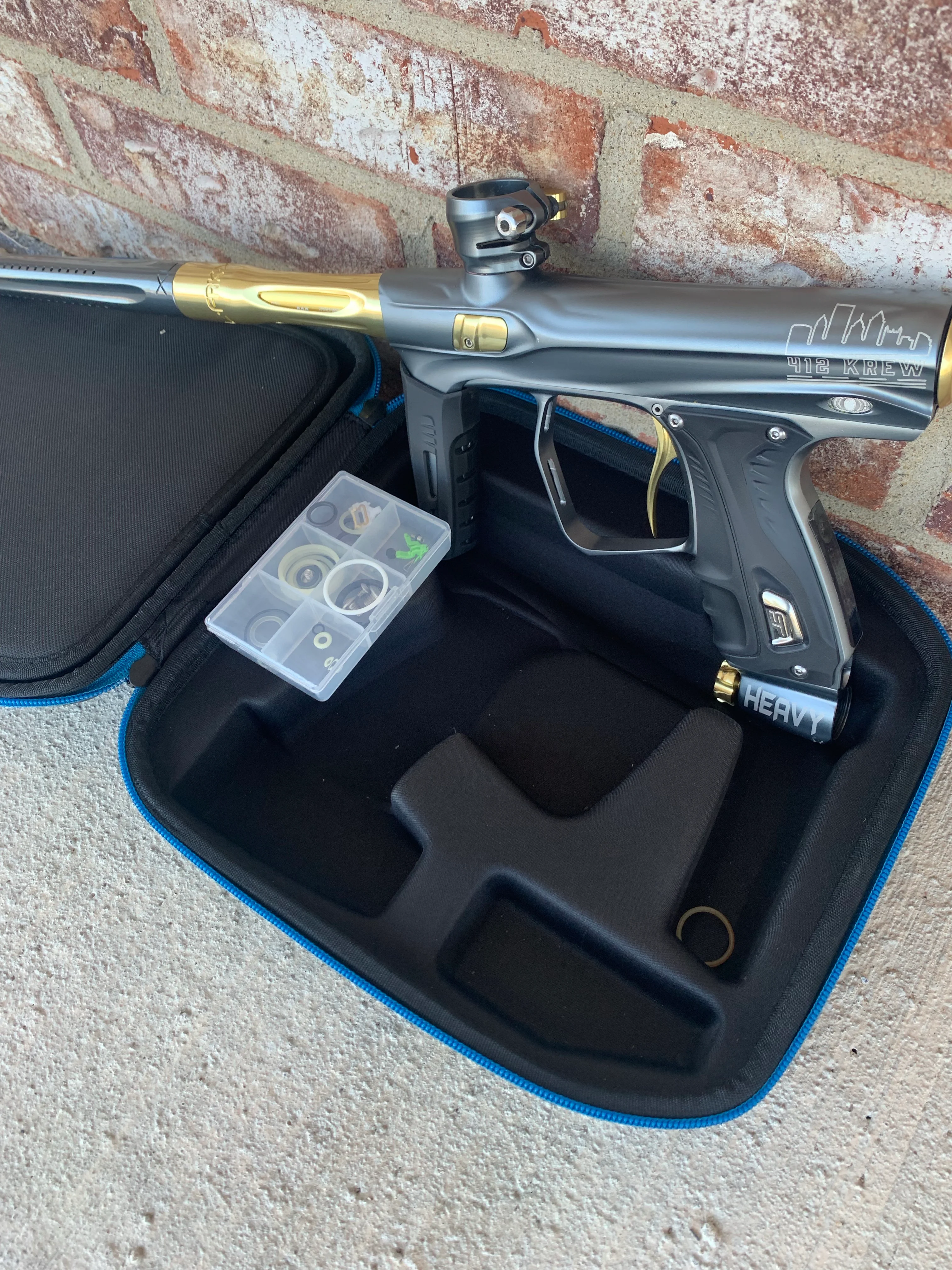 Used Shocker XLS Paintball Marker- Gray/Gold - Image 2