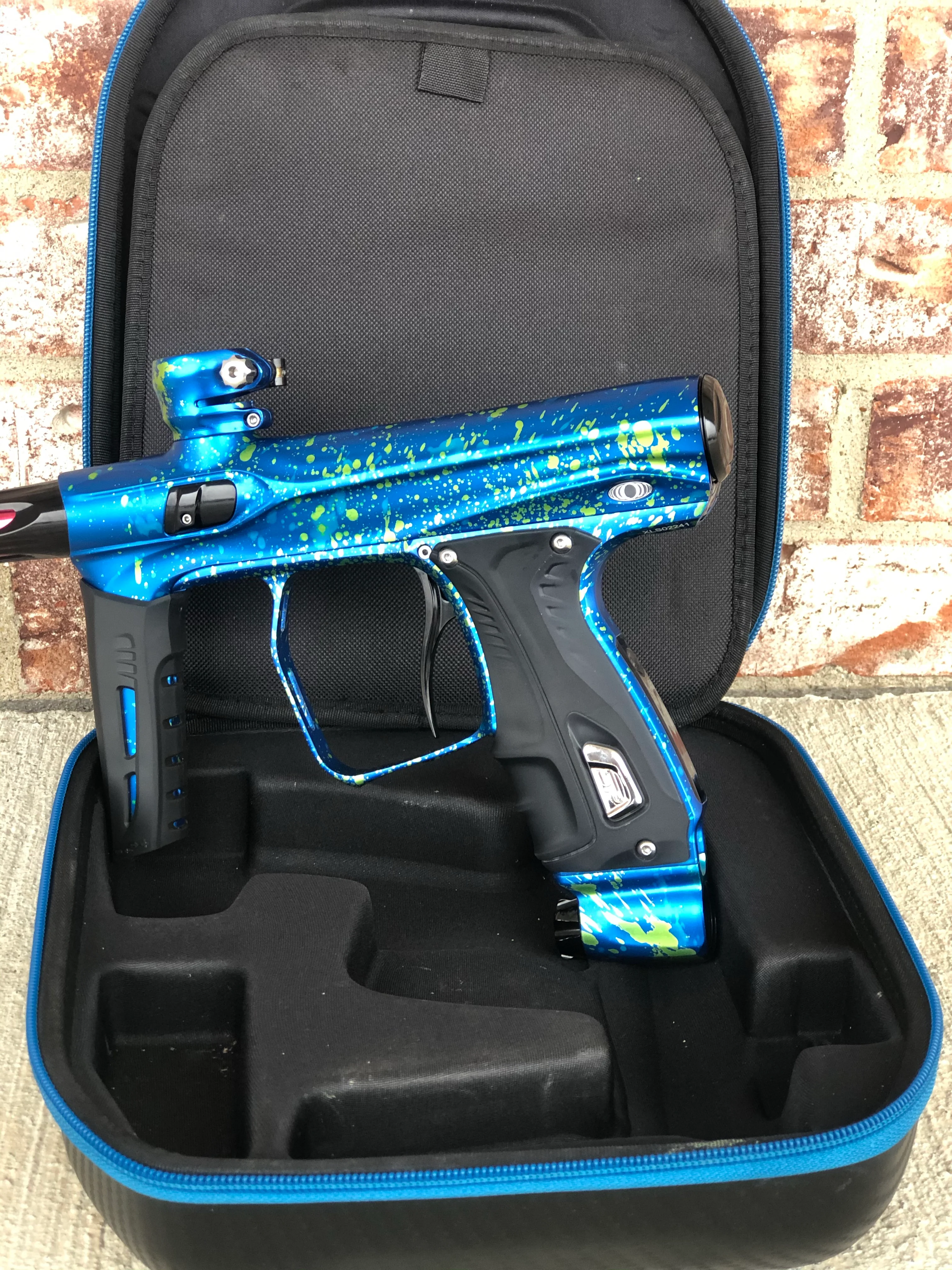 Used Shocker XLS Paintball Marker - Seattle Thunder Edition - Image 7