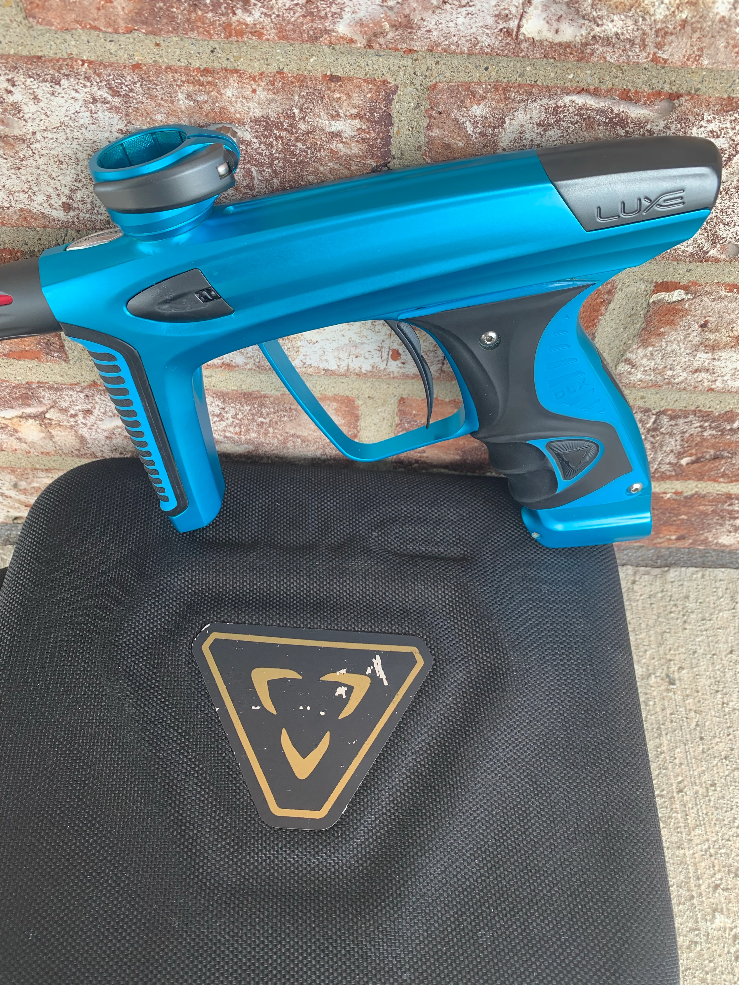 Used Smart Parts DLX Ice Paintball Marker- Teal/Gray - Image 4
