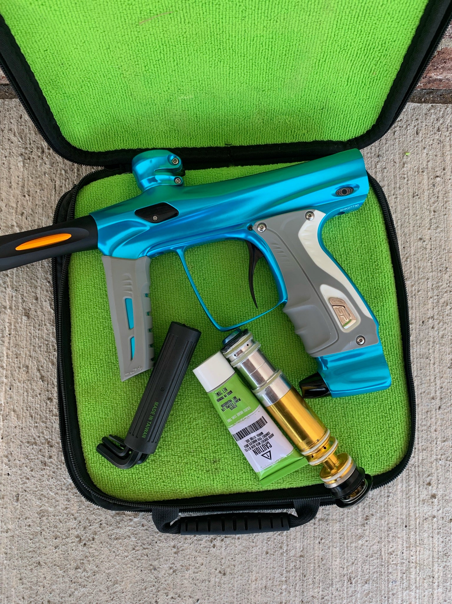 Used Smart Parts Shocker RSX Paintball Marker- Teal / Black - Image 5