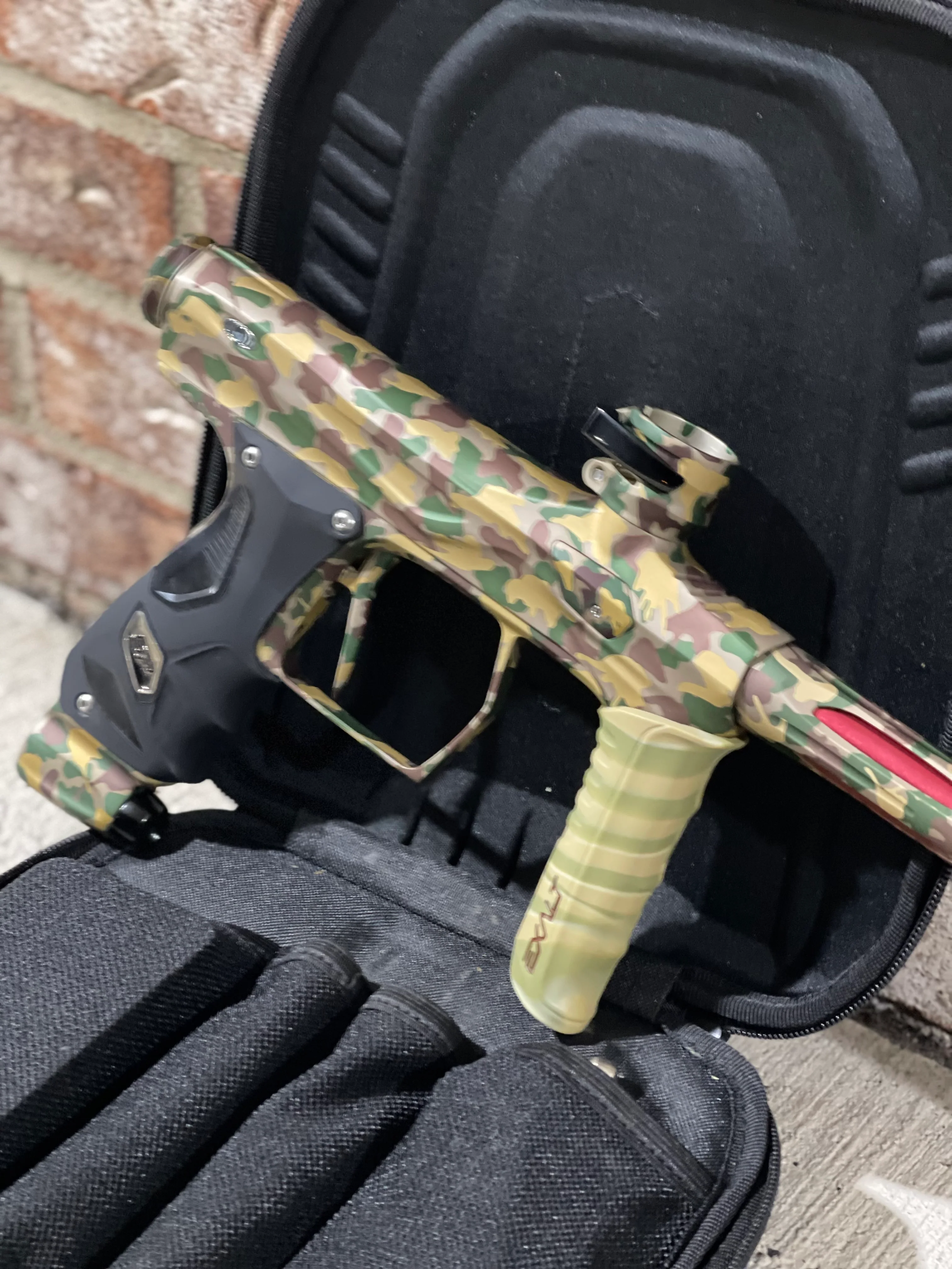 Used SP Shocker Amp Paintball Gun - LE Woodland Camo #1 (Owners Gun) - Image 2
