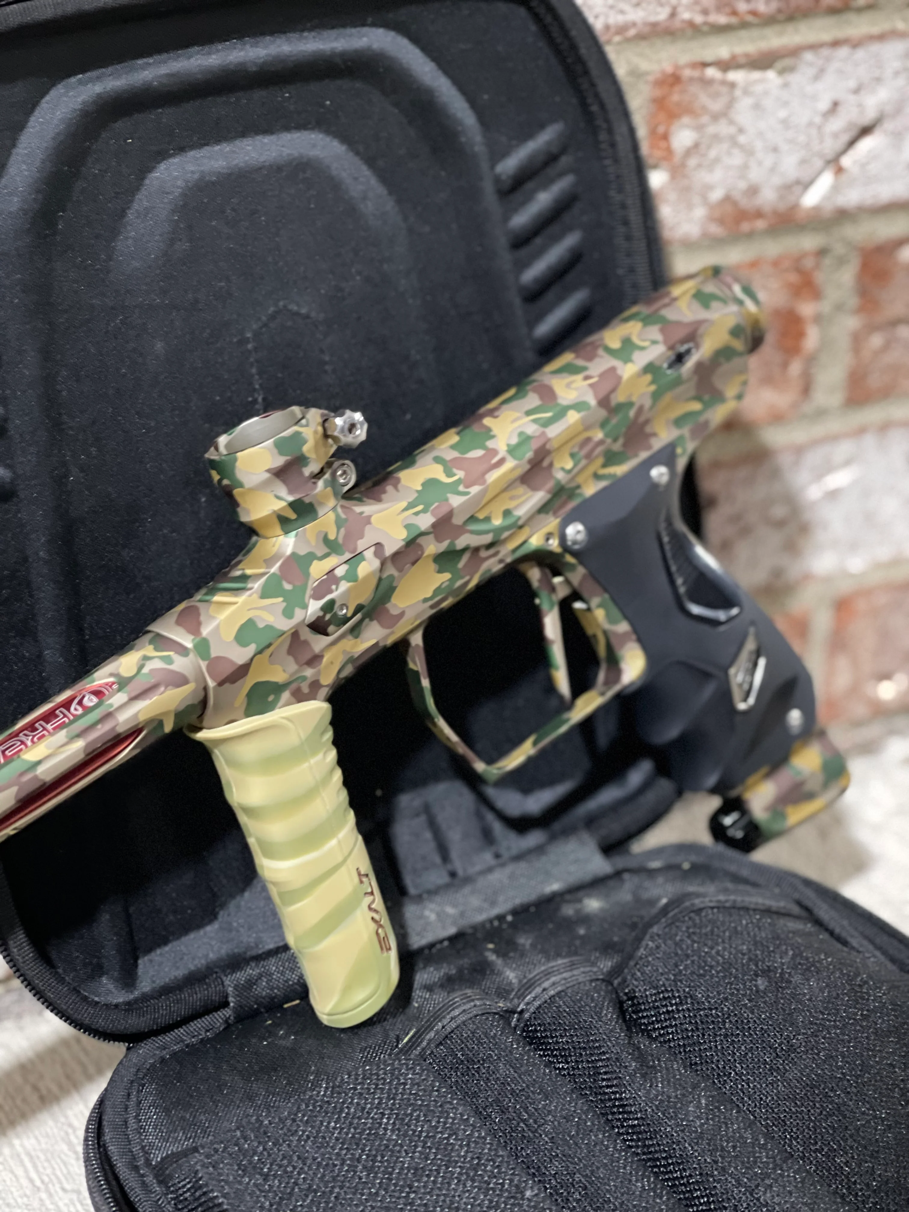 Used SP Shocker Amp Paintball Gun - LE Woodland Camo #1 (Owners Gun) - Image 4