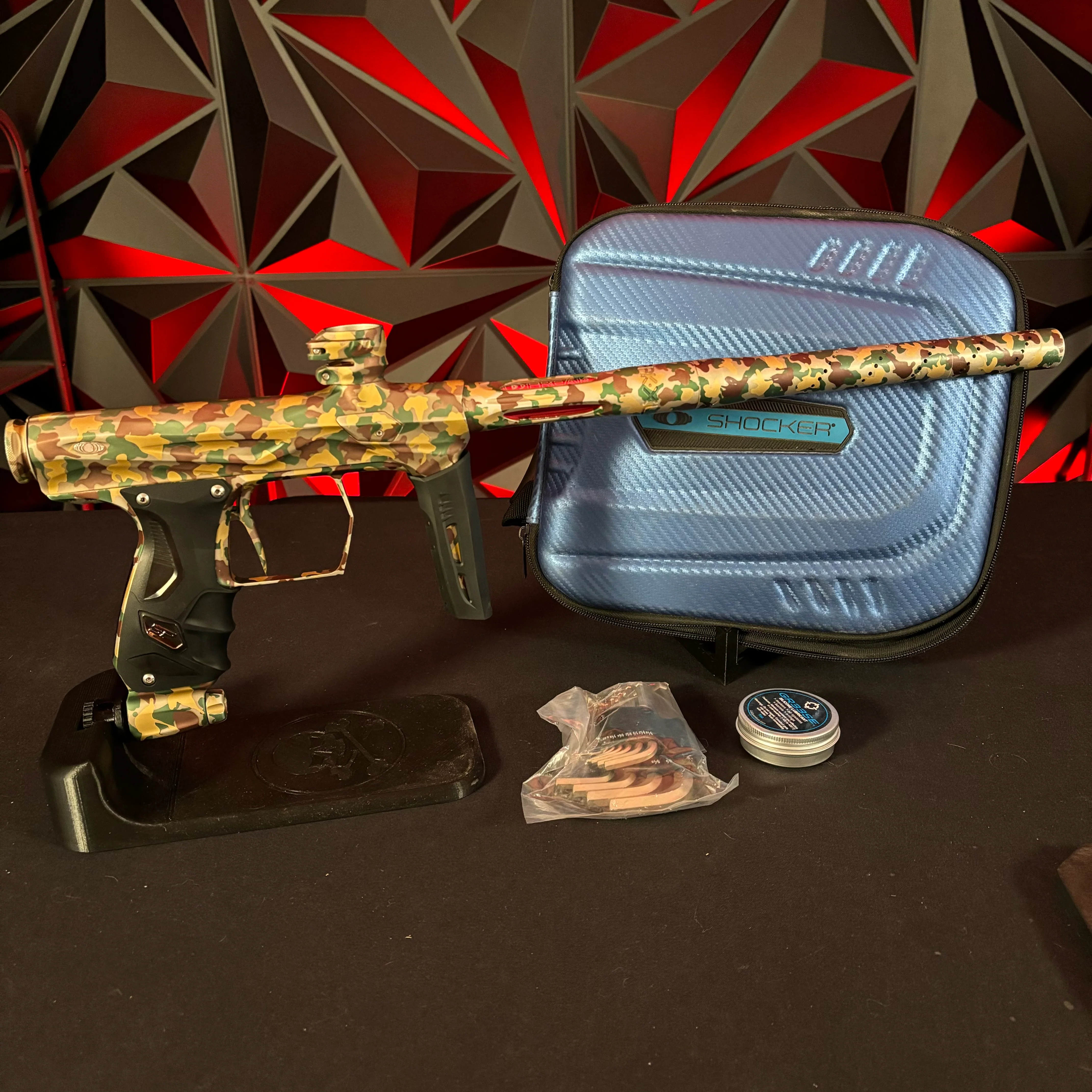 Used Shocker Amp Paintball Gun - LE Woodland Camo #11 of 15
