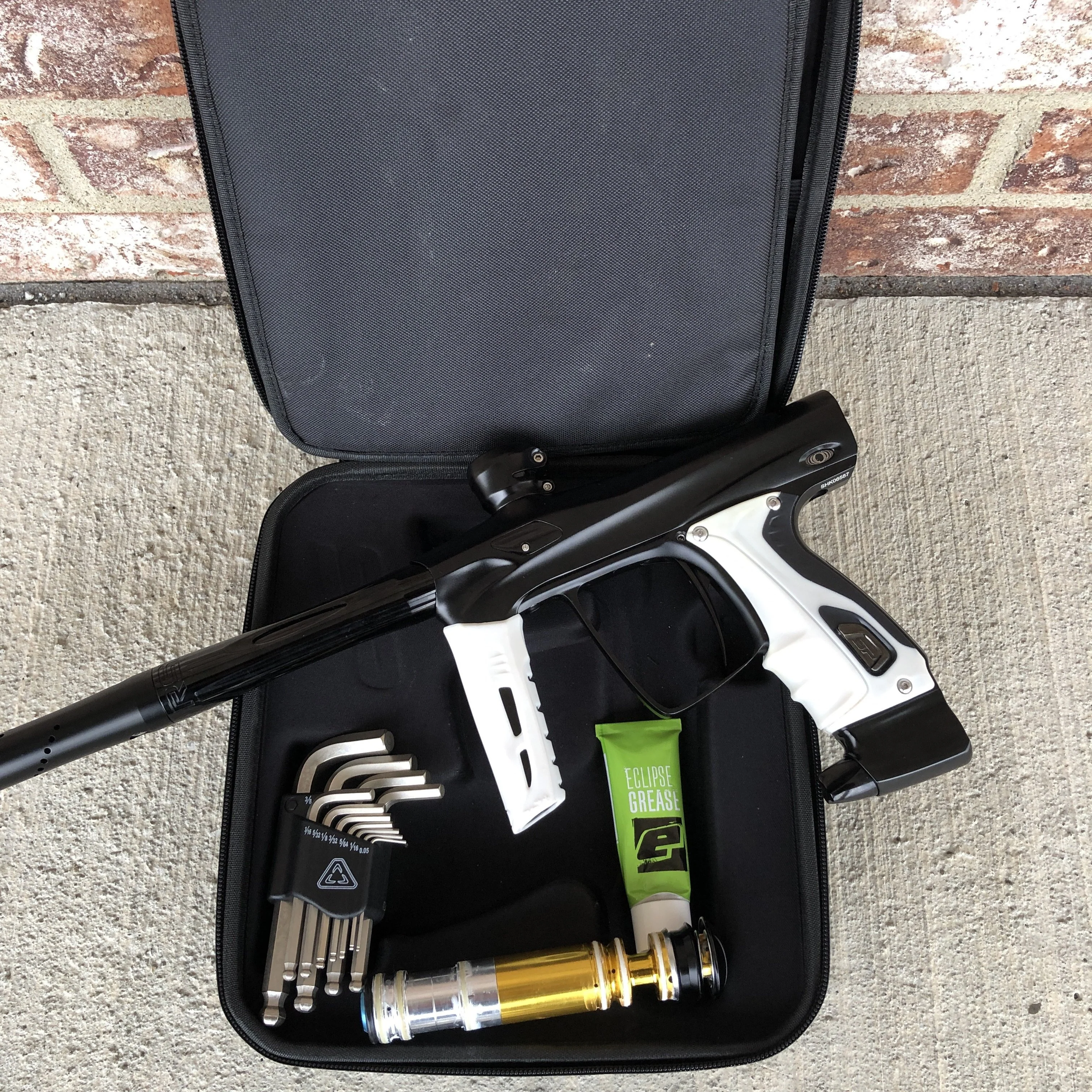 Used SP Shocker RSX Paintball Gun - Dust Black - Image 5