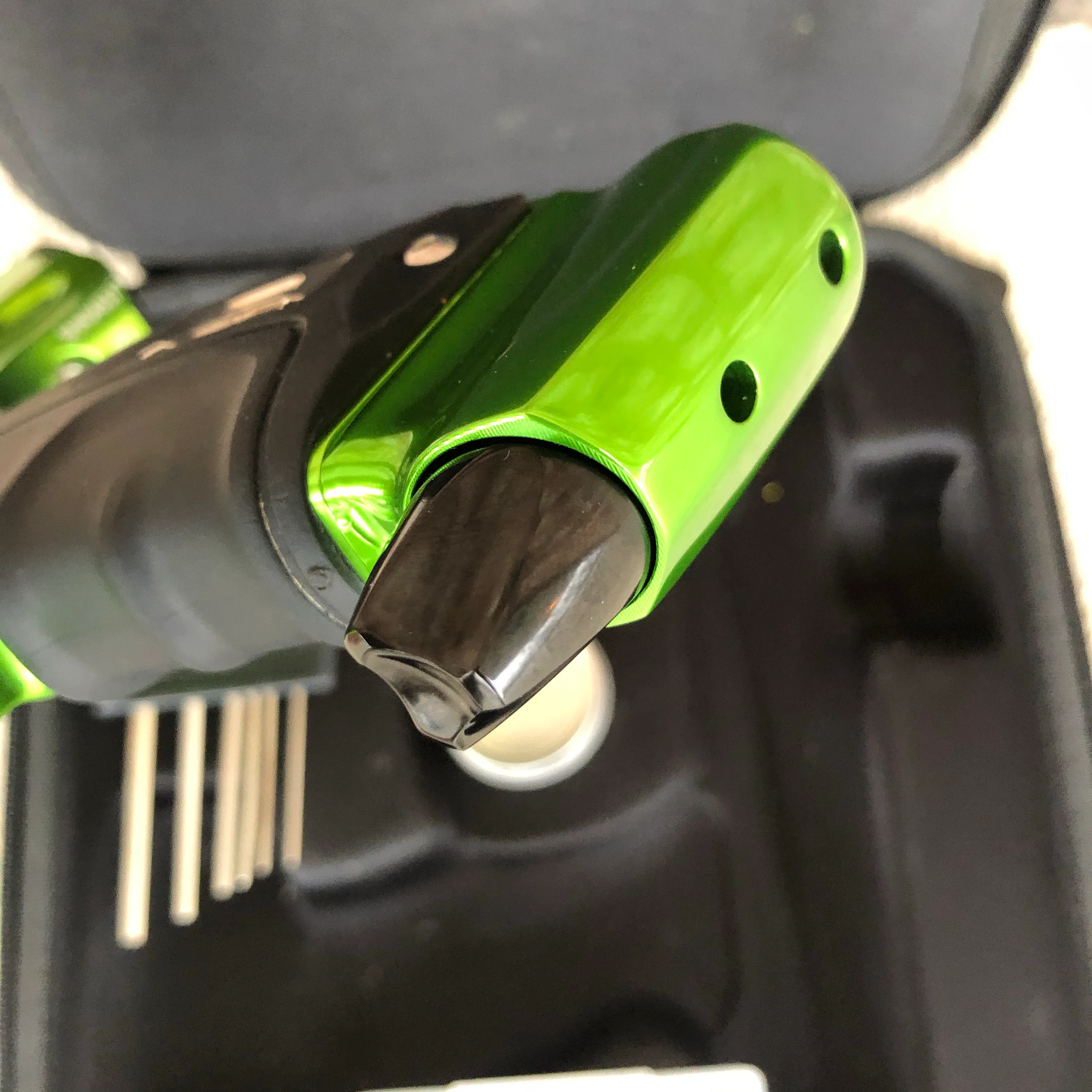 Used SP Shocker RSX Paintball Gun - Gloss Lime - Image 7
